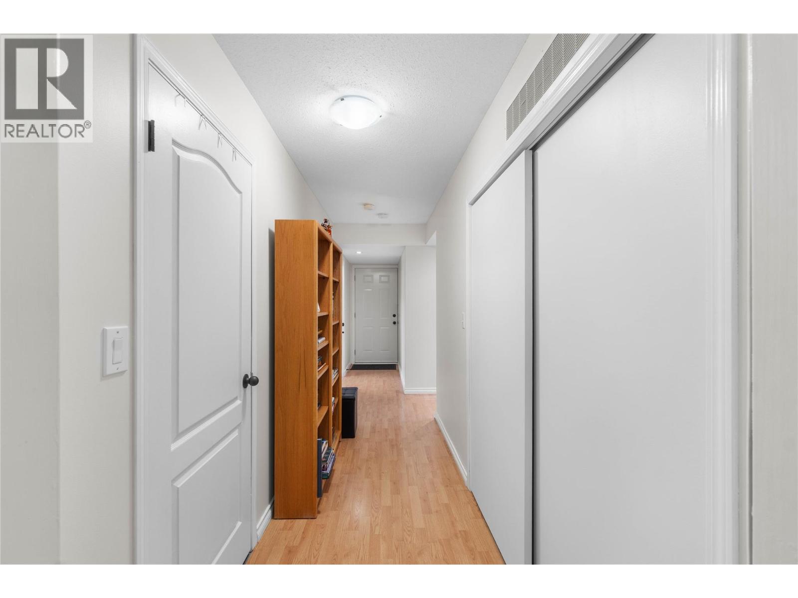 2324 Abbeyglen Way, Kamloops, British Columbia  V1S 1V6 - Photo 27 - 10385533