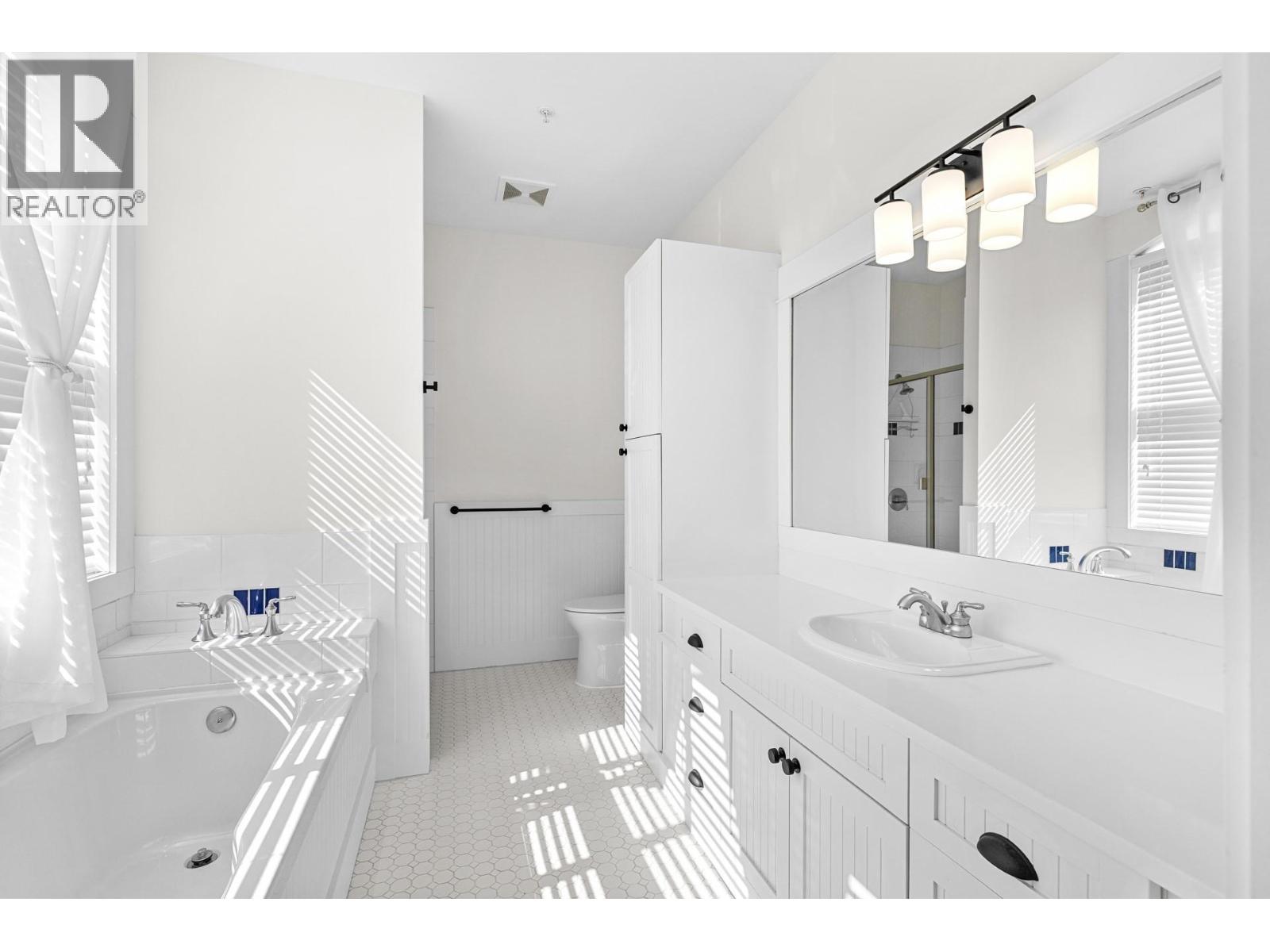 3880 Truswell Road Unit# 111, Kelowna, British Columbia  V1W 5A2 - Photo 44 - 10384326