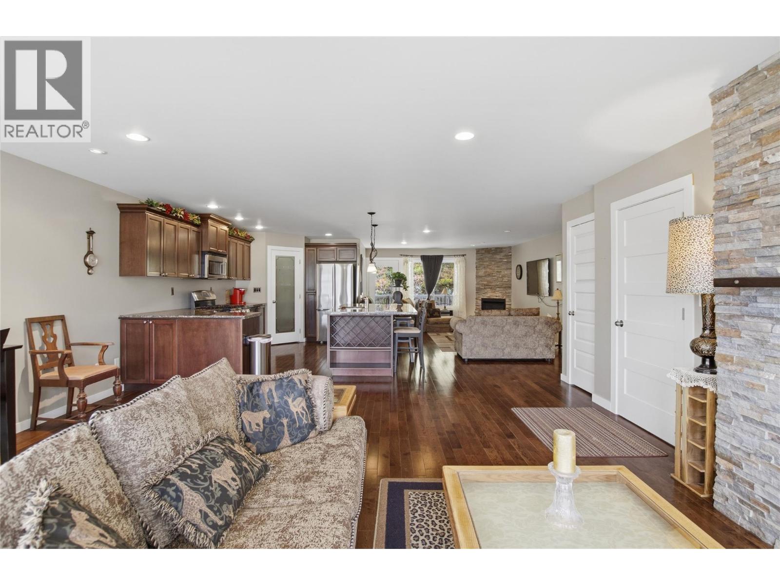 4732 Uplands Drive, Kamloops, British Columbia  V2C 6S9 - Photo 13 - 10383252