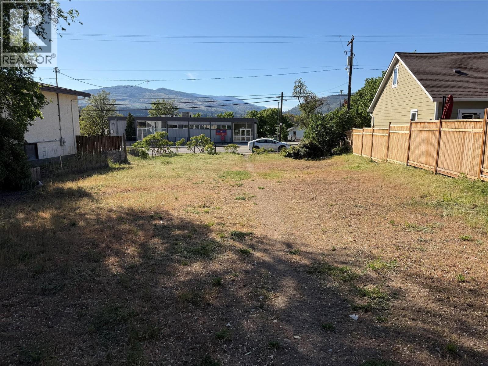 548 Fairiew Road, Oliver, British Columbia  V0H 1T0 - Photo 3 - 10385876