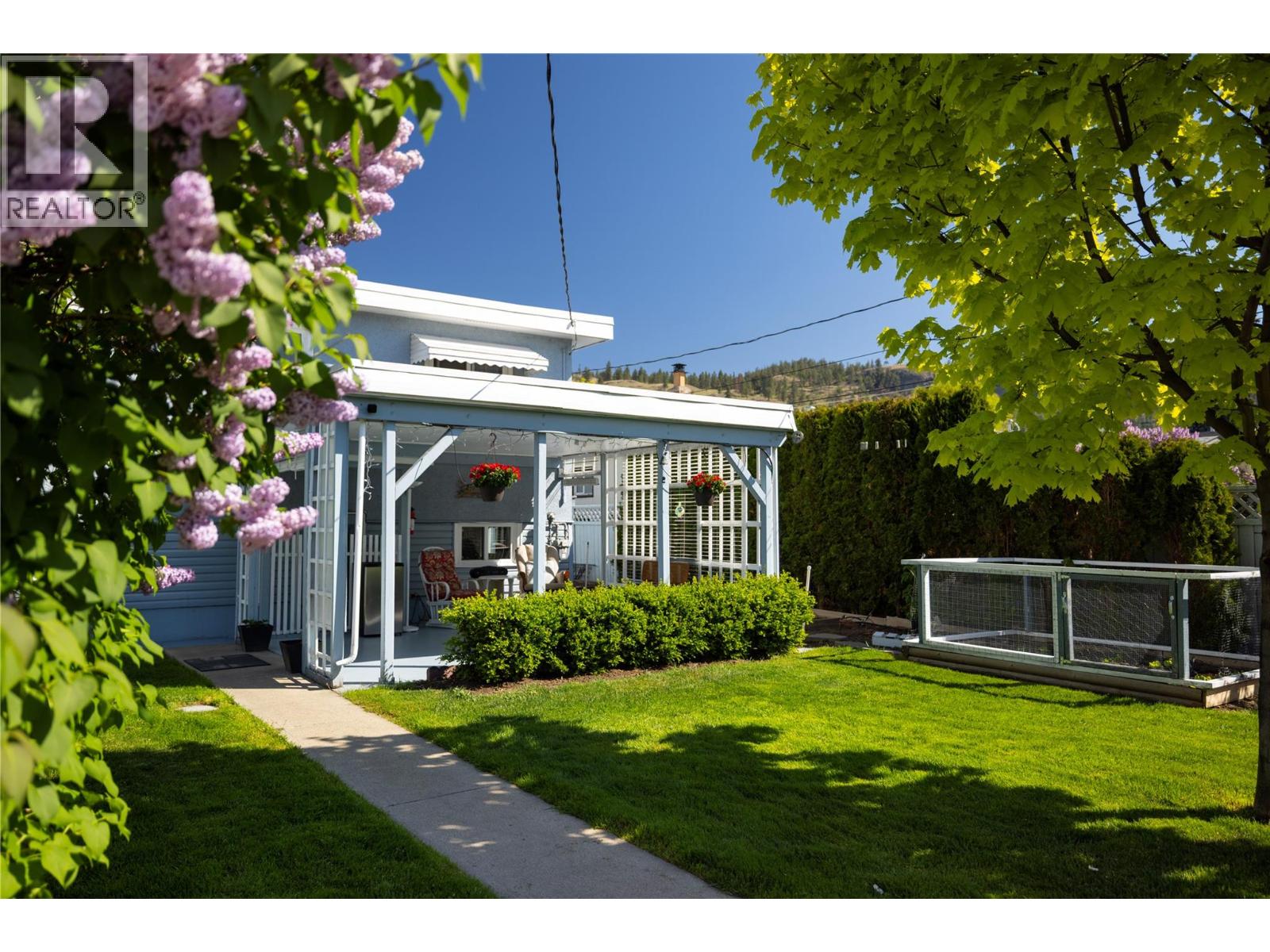 661 Bay Avenue, Kelowna, British Columbia  V1Y 7J8 - Photo 2 - 10385769