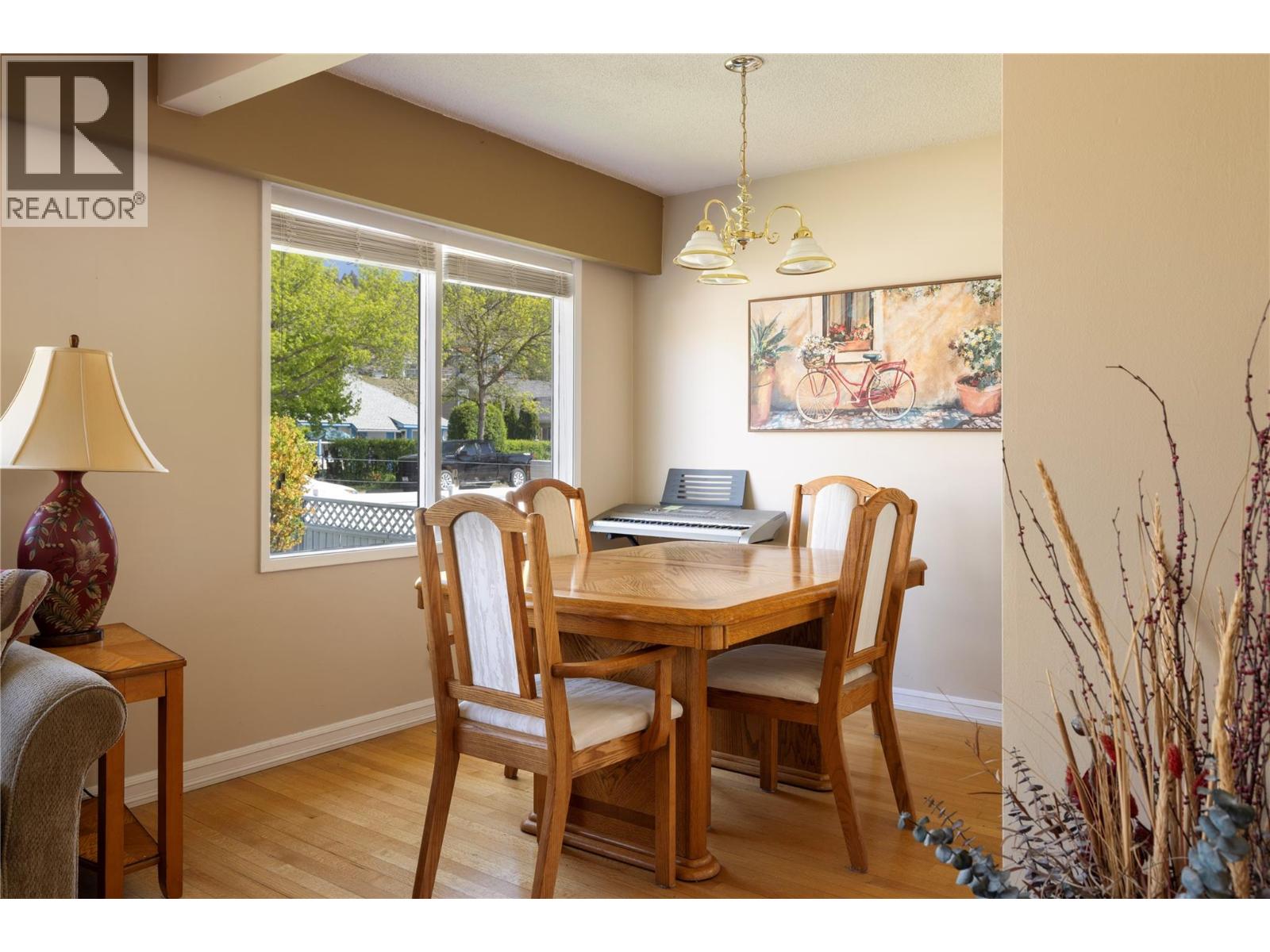 661 Bay Avenue, Kelowna, British Columbia  V1Y 7J8 - Photo 4 - 10385769