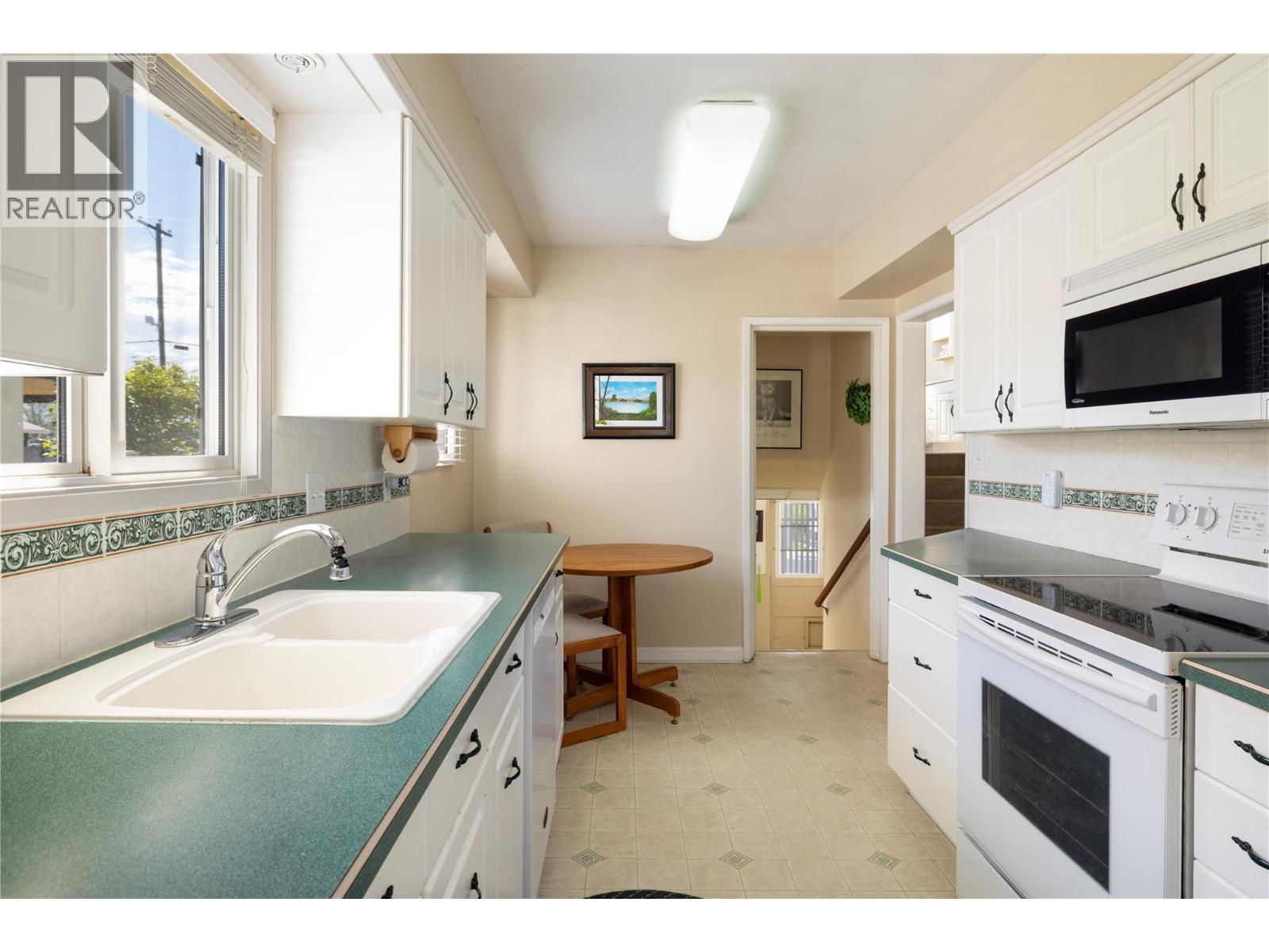 661 Bay Avenue, Kelowna, British Columbia  V1Y 7J8 - Photo 8 - 10385769