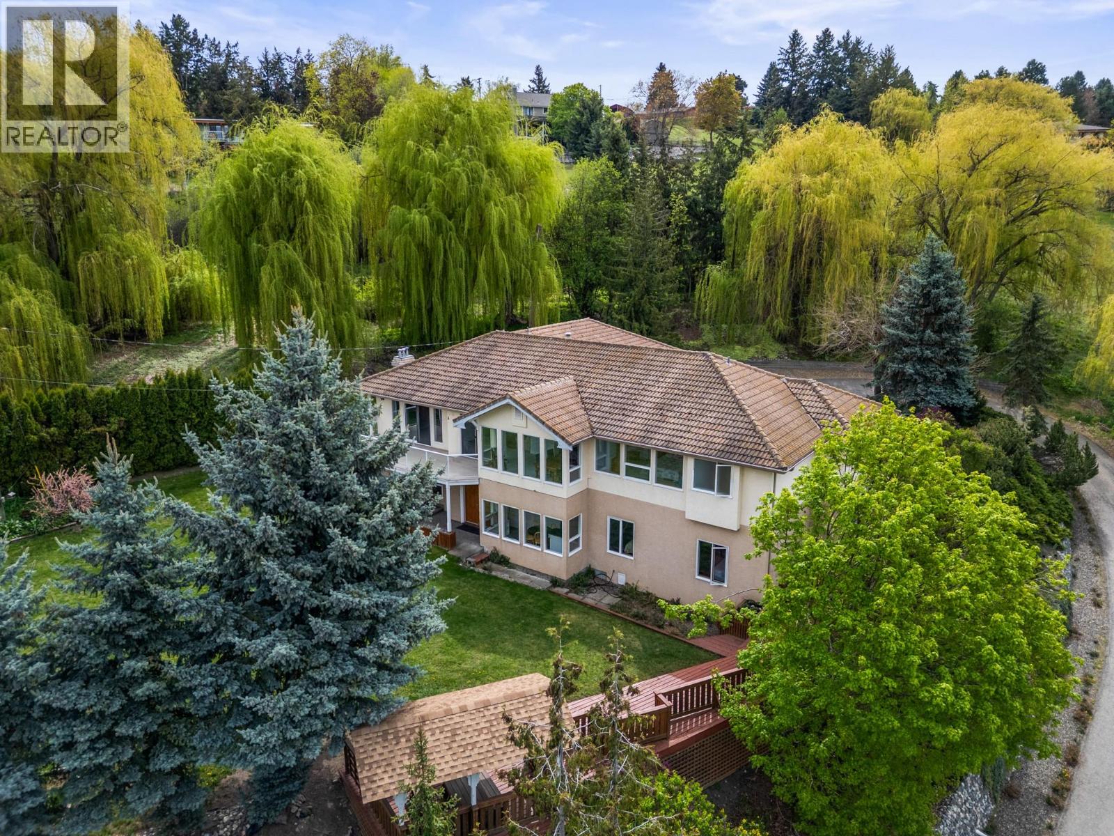 363 Northwind Drive, Vernon, British Columbia  V1H 1X1 - Photo 3 - 10384967