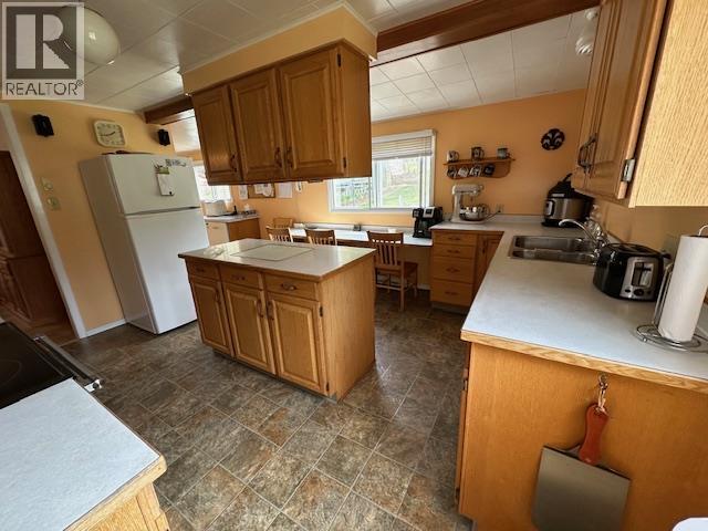 214 Innes Street, Nelson, British Columbia  V1L 5E3 - Photo 14 - 10386015