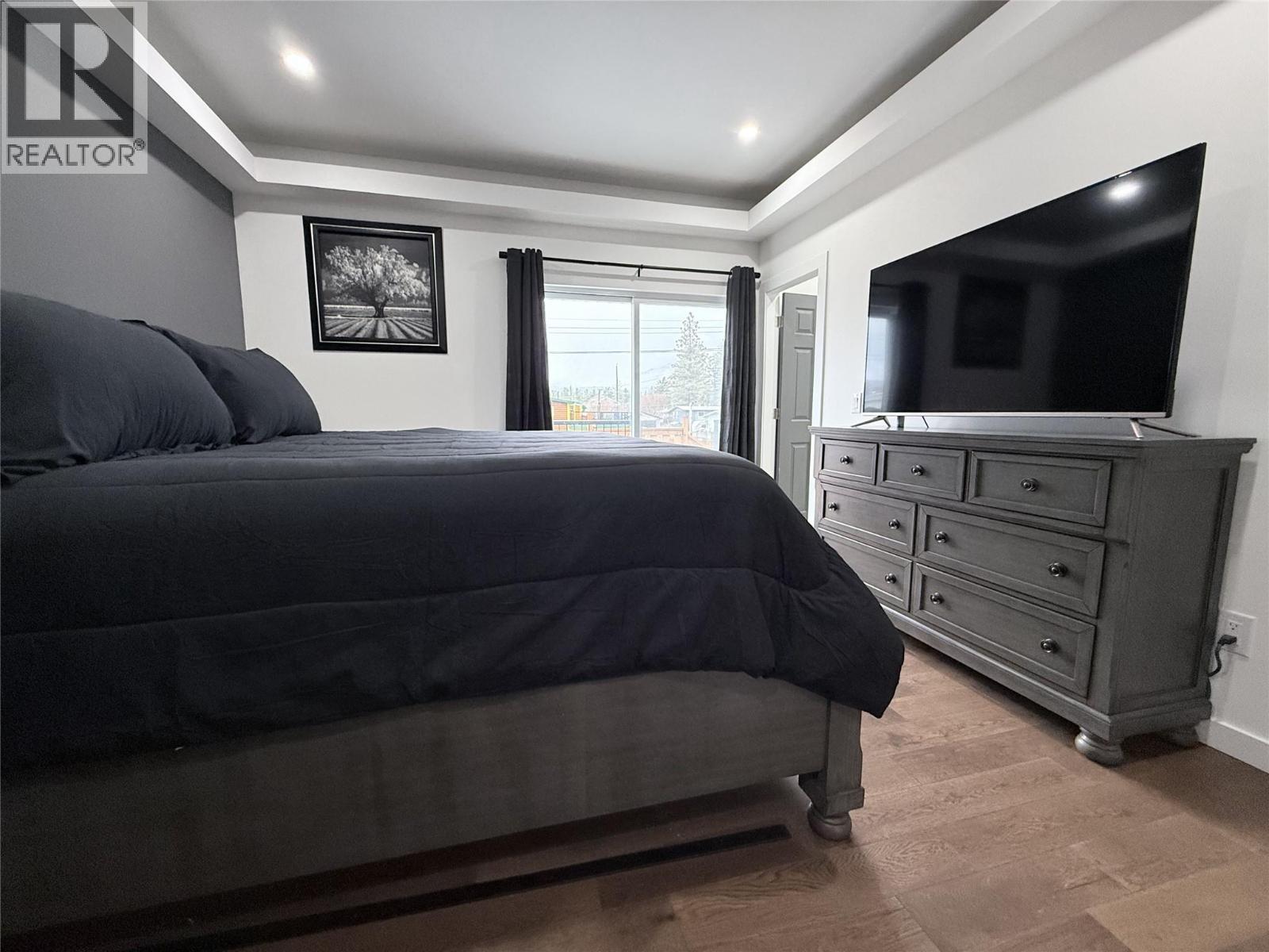 8779 Mountain View Street, Canal Flats, British Columbia  V0B 1B0 - Photo 20 - 10385902