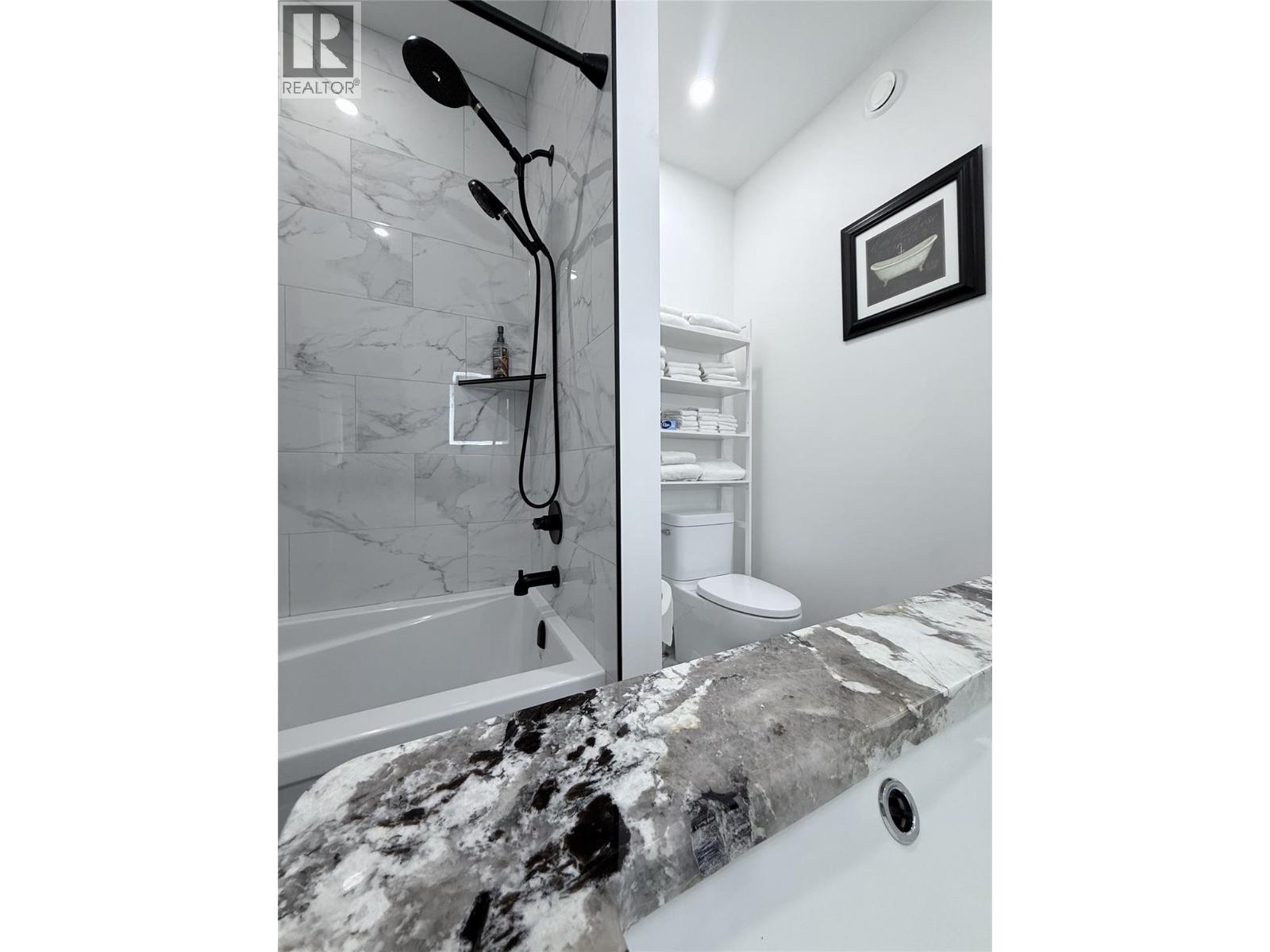 8779 Mountain View Street, Canal Flats, British Columbia  V0B 1B0 - Photo 28 - 10385902