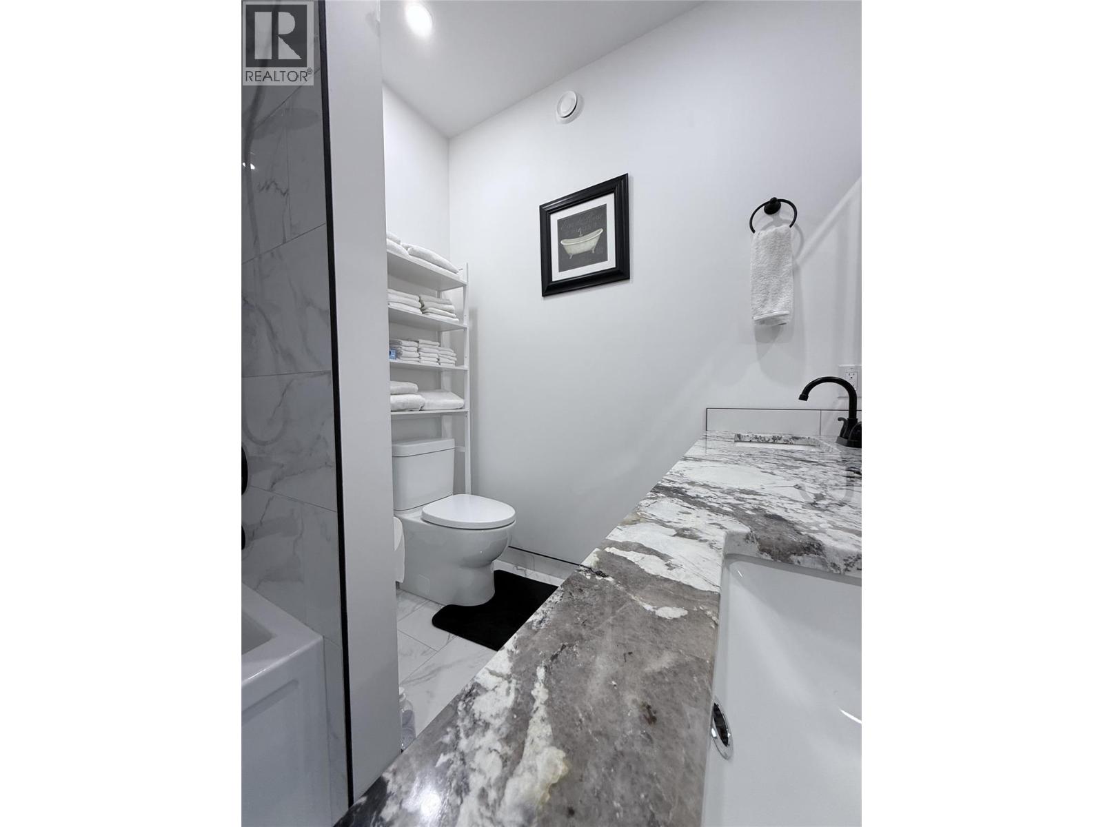 8779 Mountain View Street, Canal Flats, British Columbia  V0B 1B0 - Photo 29 - 10385902