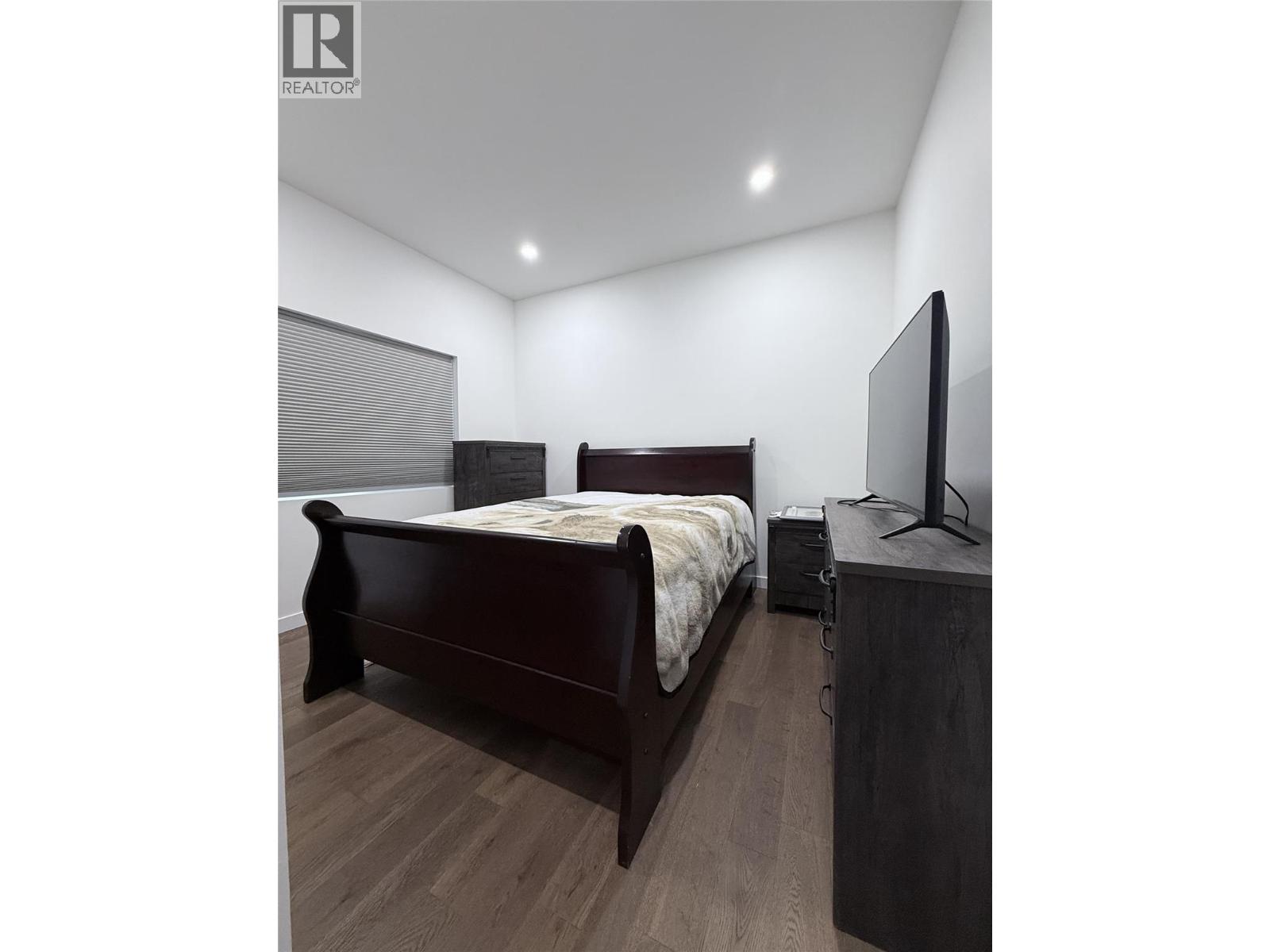 8779 Mountain View Street, Canal Flats, British Columbia  V0B 1B0 - Photo 31 - 10385902