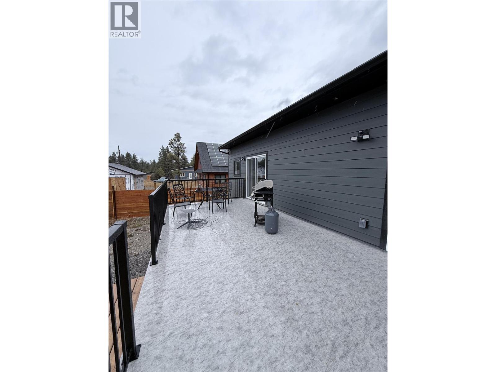 8779 Mountain View Street, Canal Flats, British Columbia  V0B 1B0 - Photo 51 - 10385902