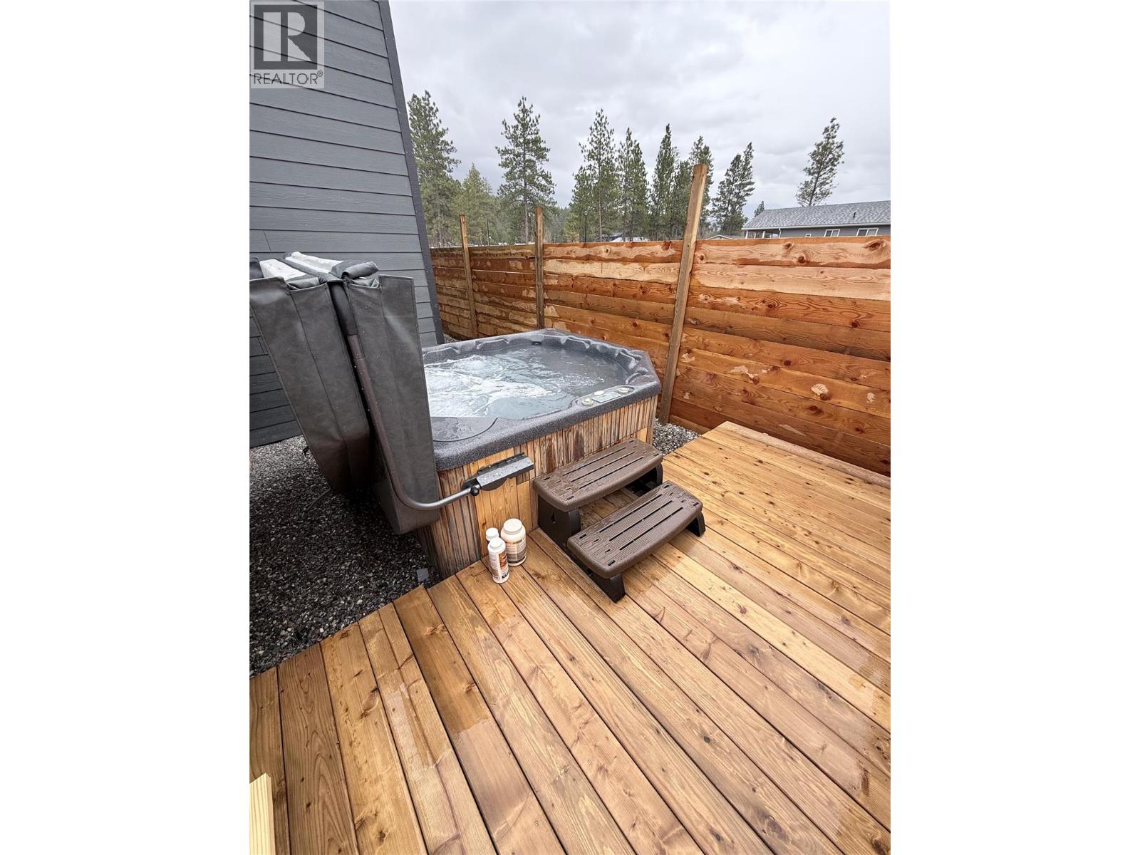 8779 Mountain View Street, Canal Flats, British Columbia  V0B 1B0 - Photo 54 - 10385902