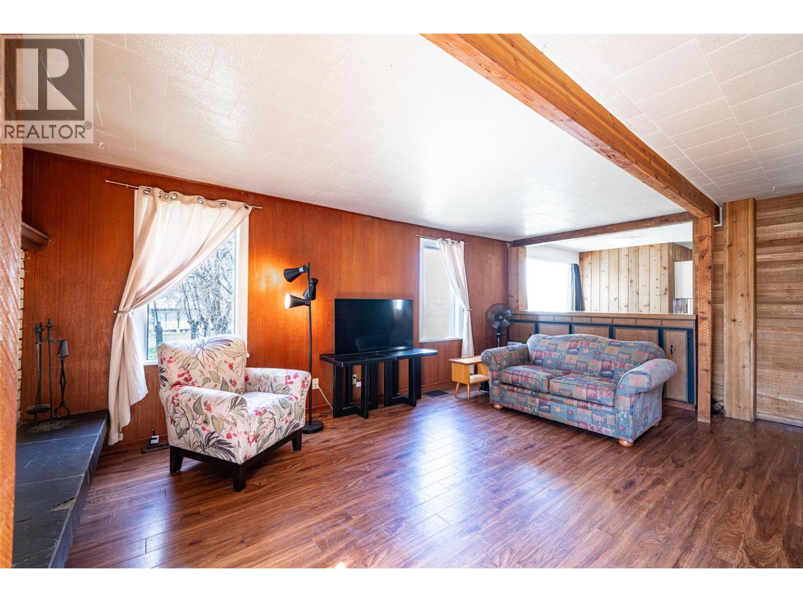 10091 6 Highway, Coldstream, British Columbia  V1B 3B6 - Photo 13 - 10385808