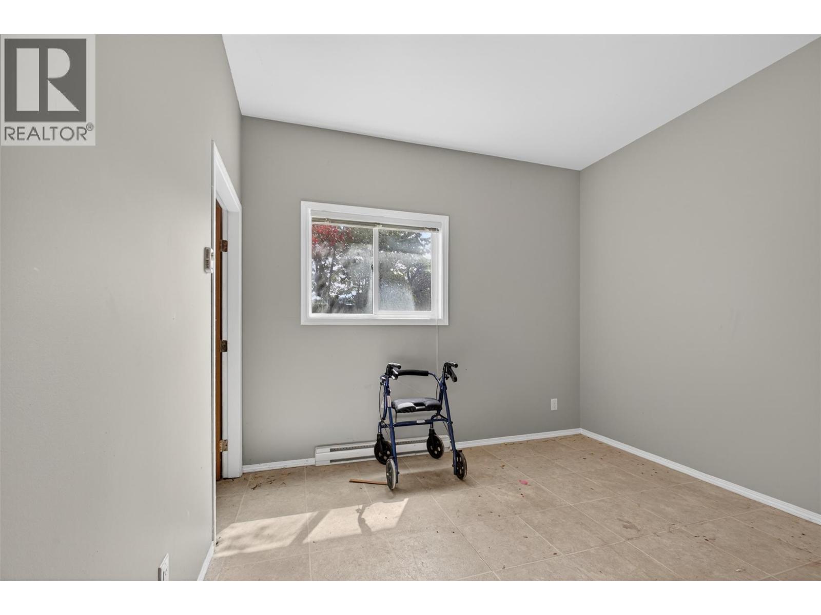 2647 Springfield Road, Kelowna, British Columbia  V1X 1B9 - Photo 18 - 10381944