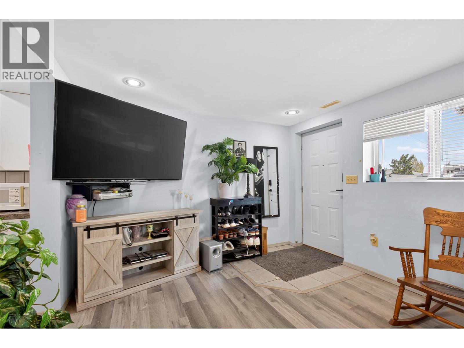 2647 Springfield Road, Kelowna, British Columbia  V1X 1B9 - Photo 24 - 10381944
