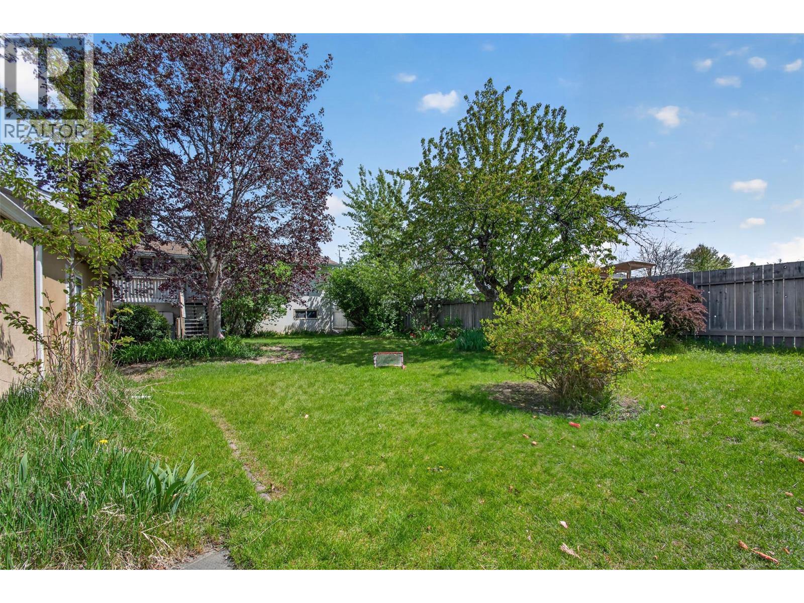 2647 Springfield Road, Kelowna, British Columbia  V1X 1B9 - Photo 40 - 10381944