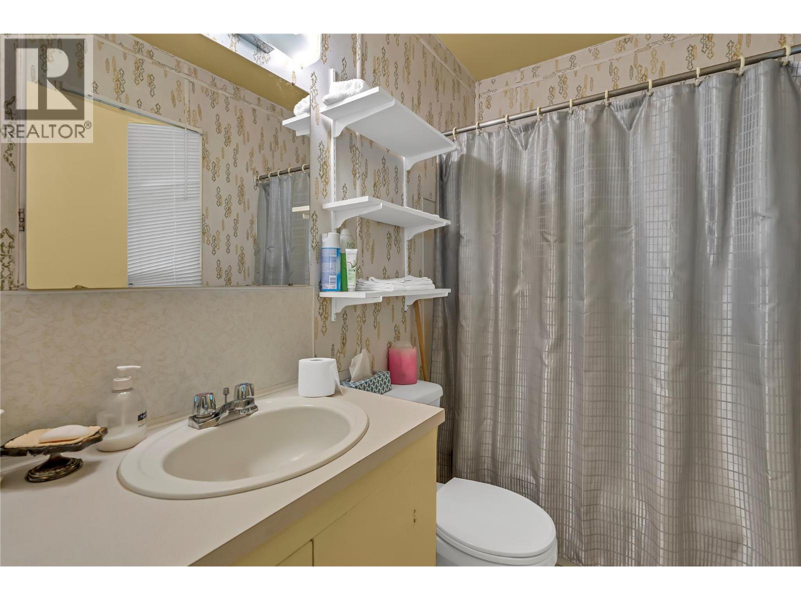 1049 Government Street, Penticton, British Columbia  V2A 4T9 - Photo 10 - 10386049