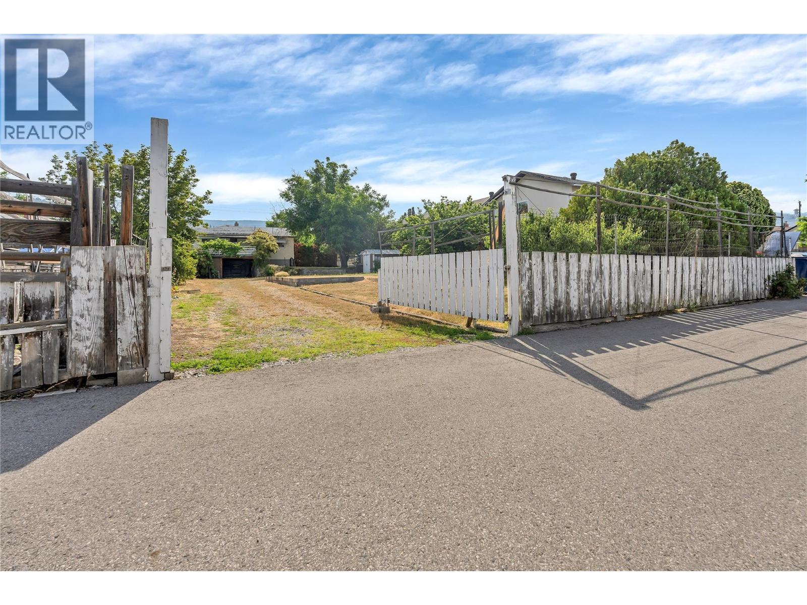 1049 Government Street, Penticton, British Columbia  V2A 4T9 - Photo 23 - 10386049