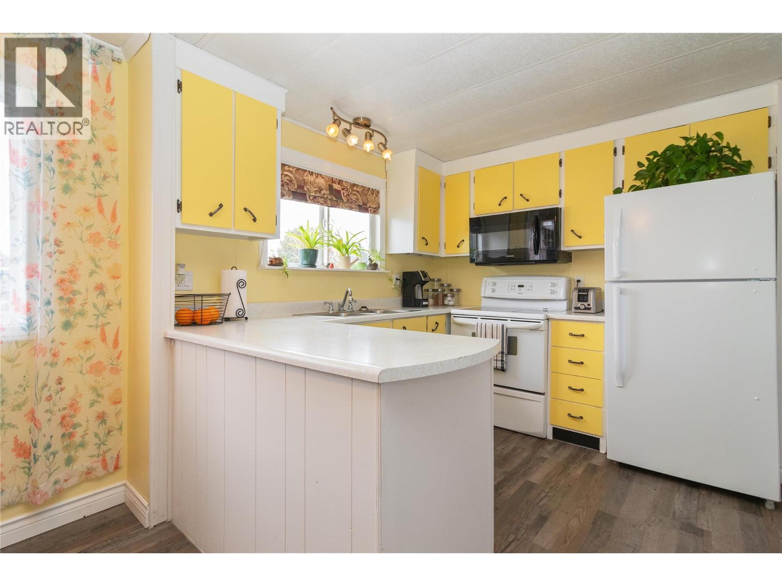 3745 Lakeshore Road Unit# 141, Kelowna, British Columbia  V1W 3K4 - Photo 8 - 10386042