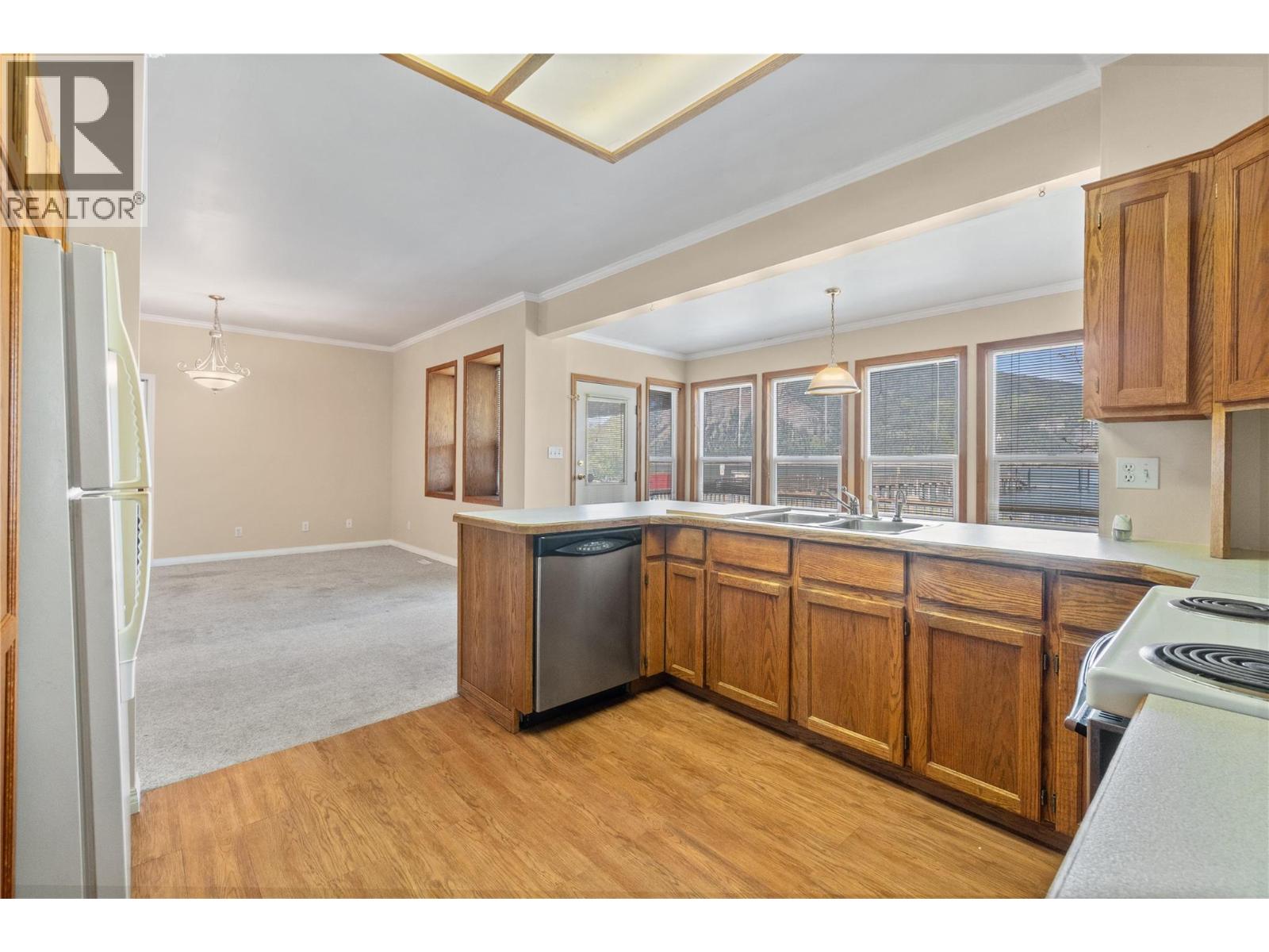 5041 75 Avenue Ne, Salmon Arm, British Columbia  V0E 1K0 - Photo 14 - 10385502