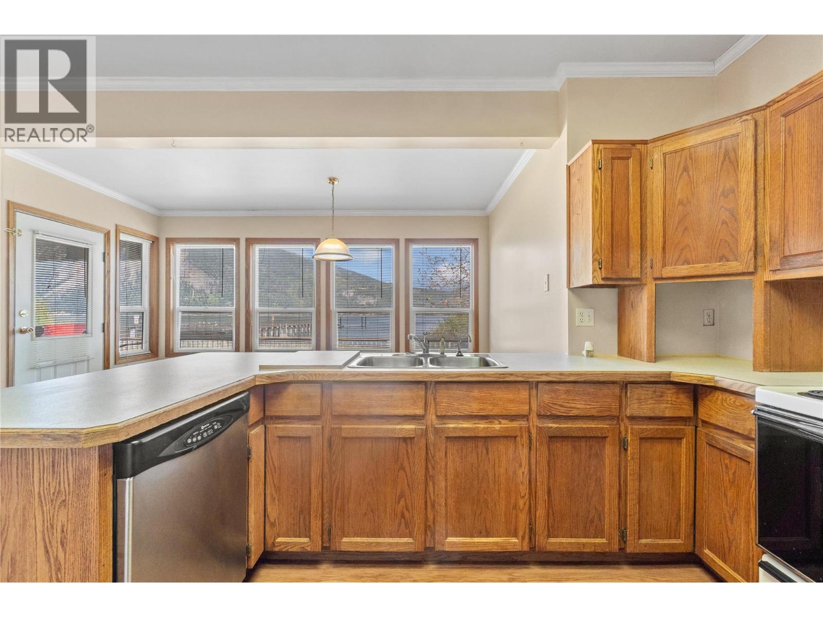 5041 75 Avenue Ne, Salmon Arm, British Columbia  V0E 1K0 - Photo 15 - 10385502