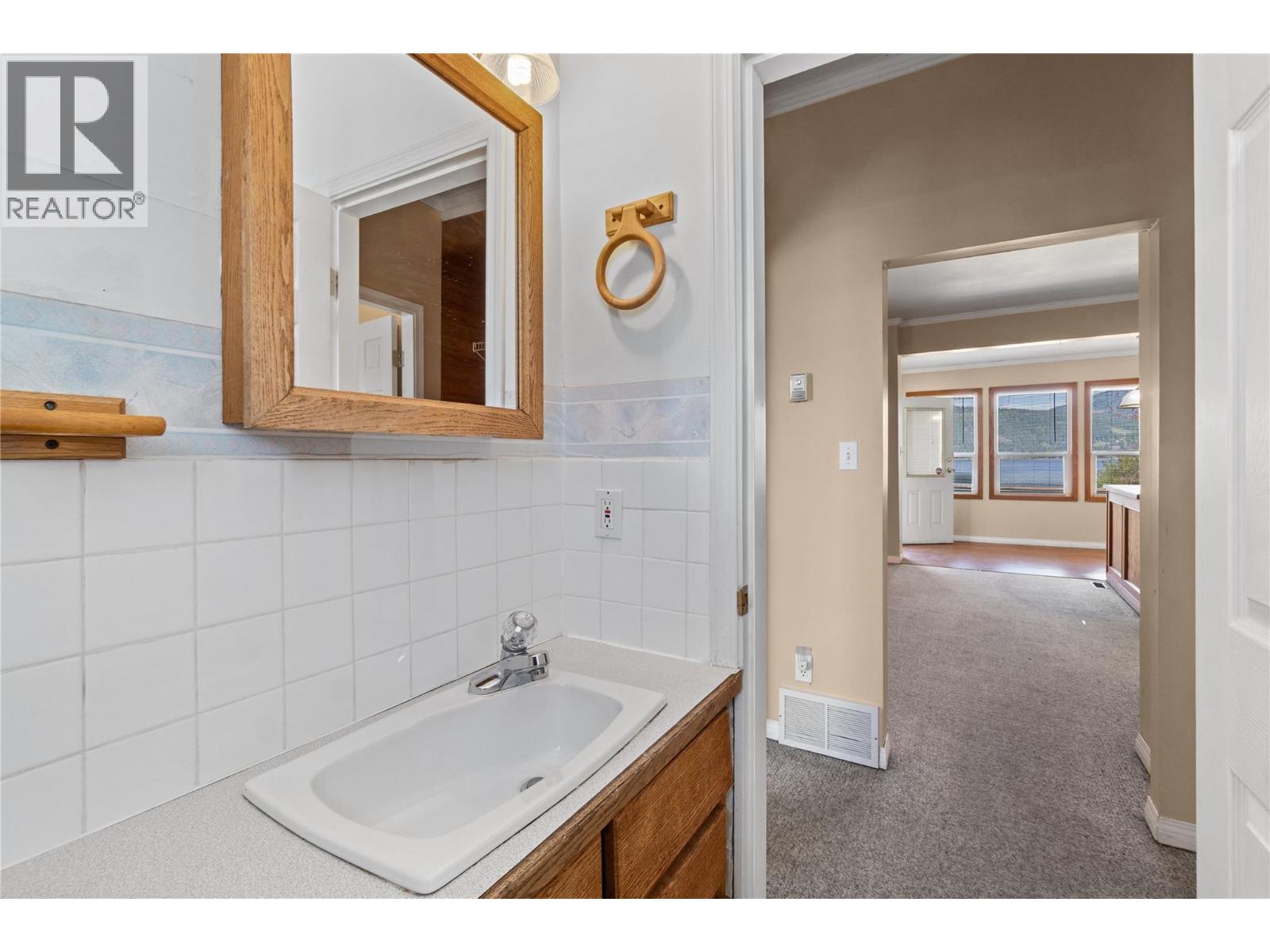 5041 75 Avenue Ne, Salmon Arm, British Columbia  V0E 1K0 - Photo 38 - 10385502