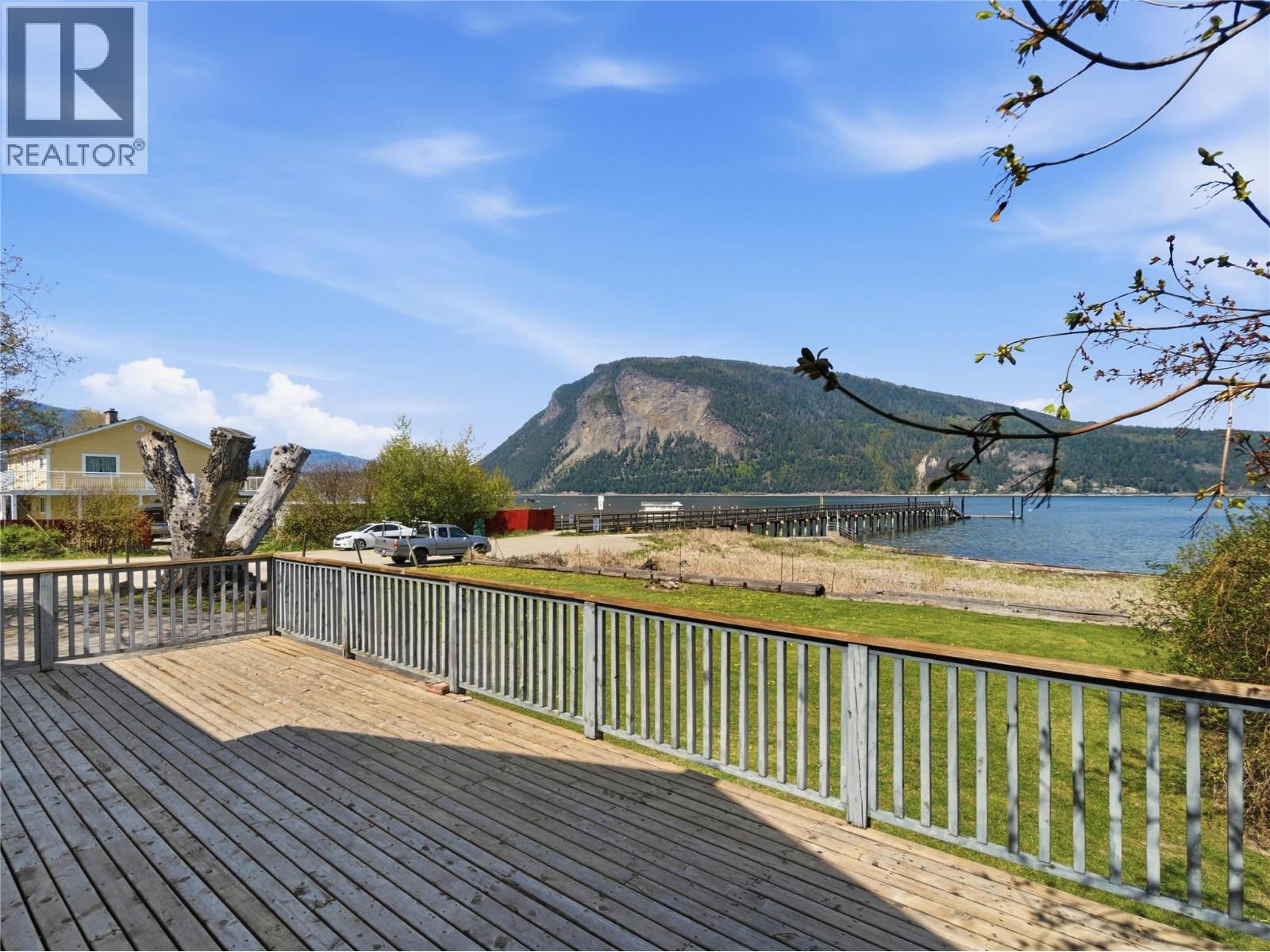 5041 75 Avenue Ne, Salmon Arm, British Columbia  V0E 1K0 - Photo 6 - 10385502