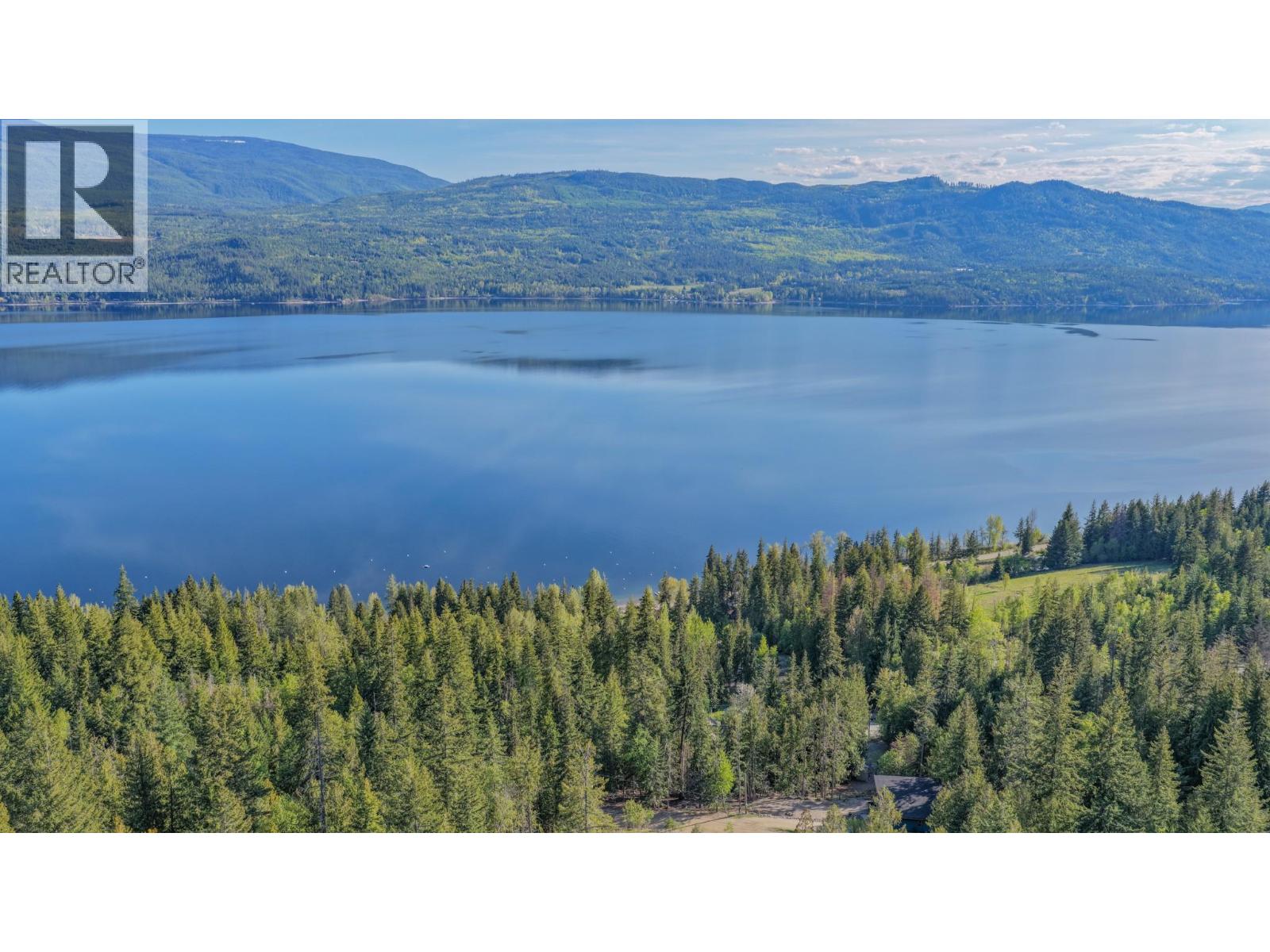 7531 Lonneke Trail, Anglemont, British Columbia  V0E 1M8 - Photo 66 - 10385234