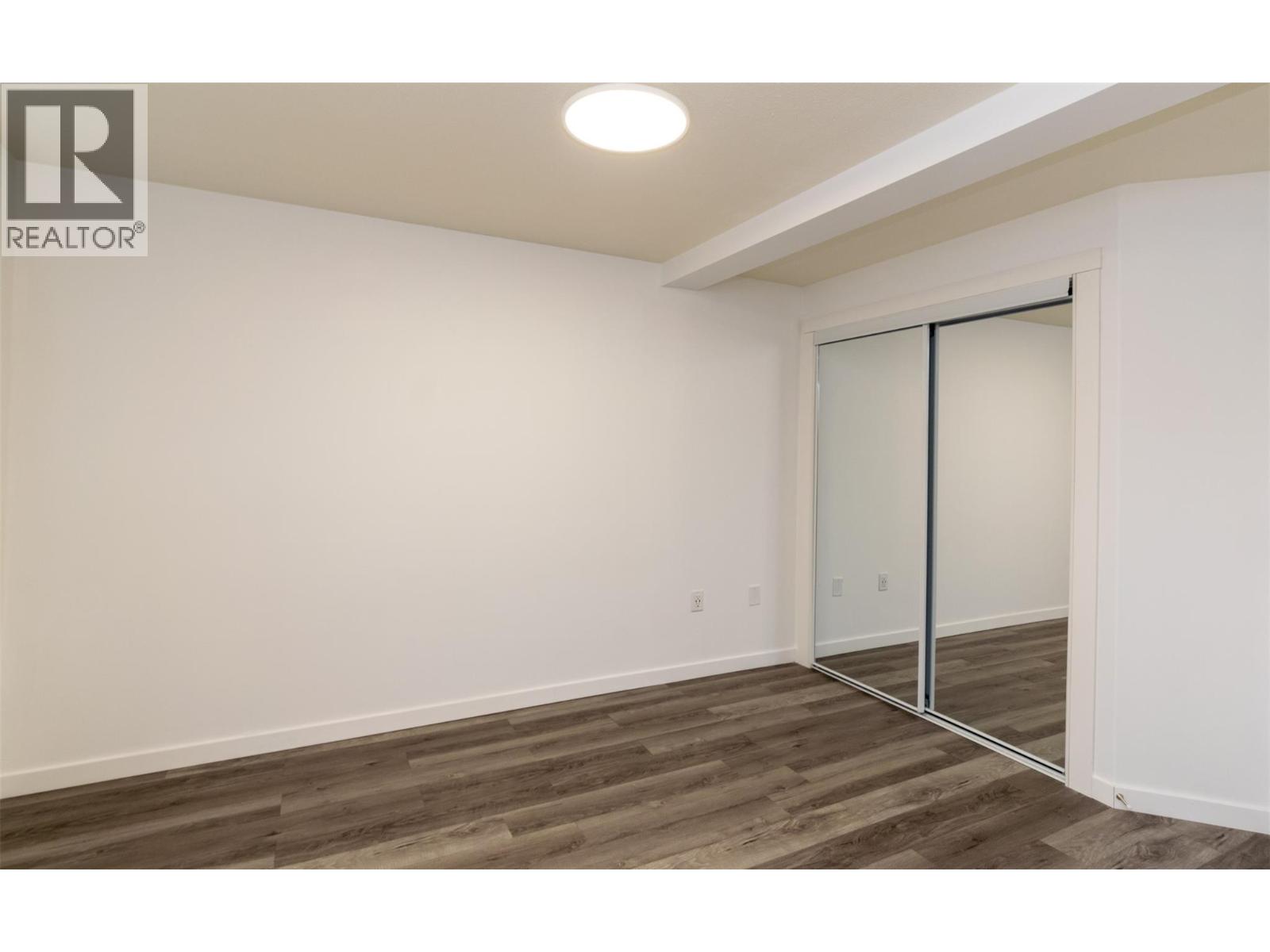 1070 1 Street Se Unit# 6, Salmon Arm, British Columbia  V1E 0B6 - Photo 10 - 10384013