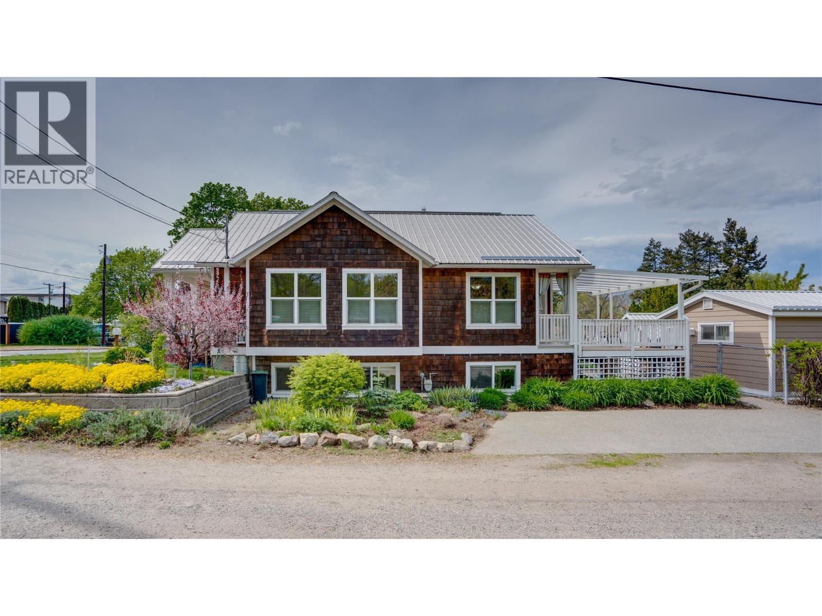 3001 18 Avenue, vernon, British Columbia