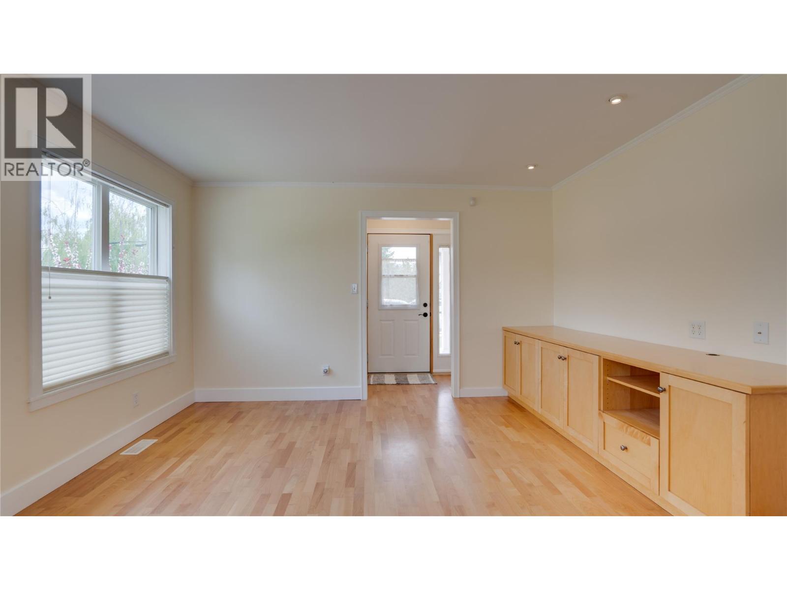 3001 18 Avenue, Vernon, British Columbia  V1T 1C4 - Photo 11 - 10383282