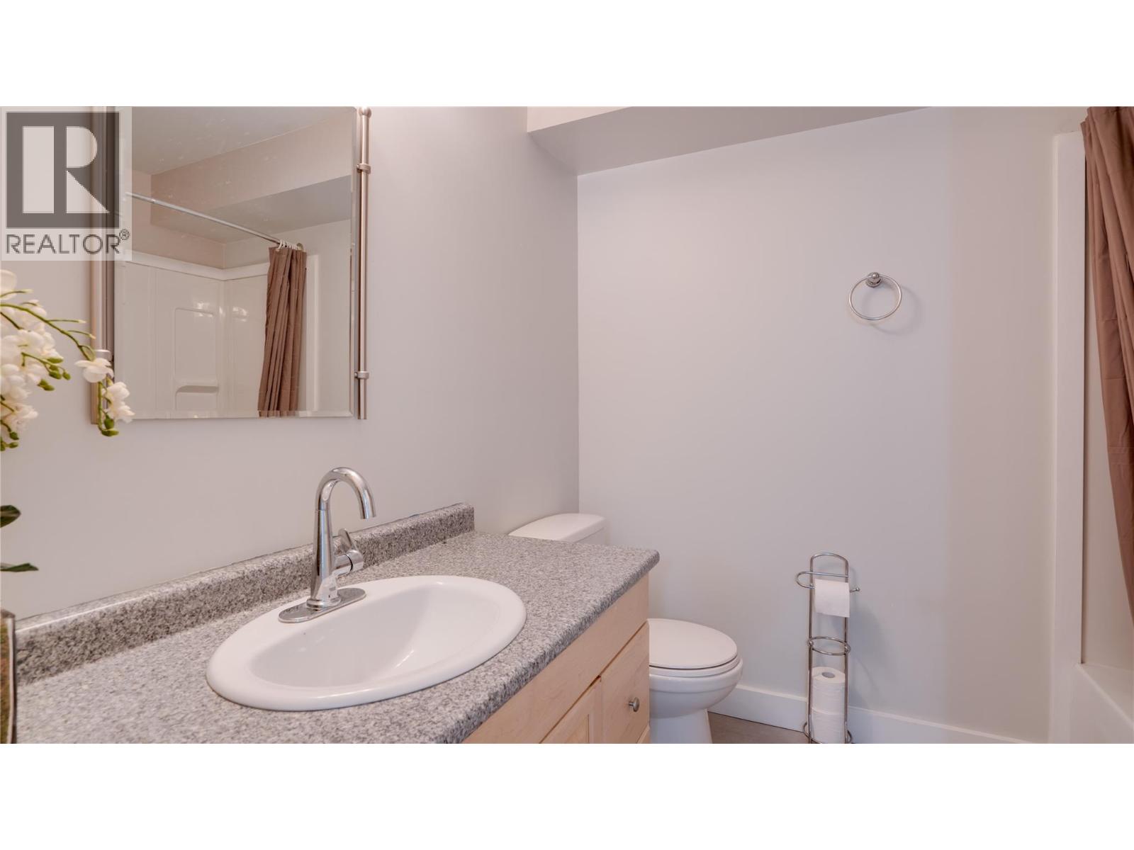 3001 18 Avenue, Vernon, British Columbia  V1T 1C4 - Photo 25 - 10383282