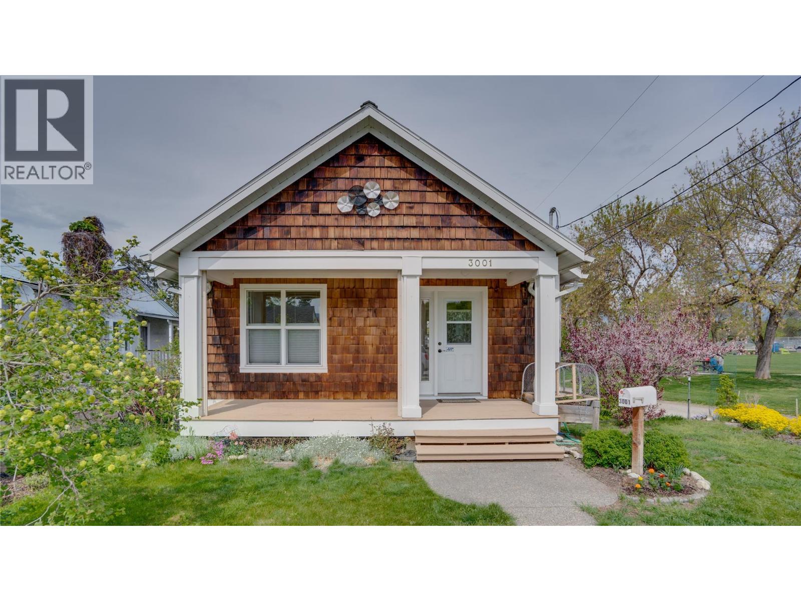 3001 18 Avenue, Vernon, British Columbia  V1T 1C4 - Photo 4 - 10383282