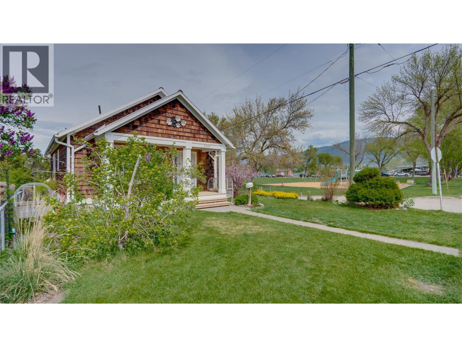3001 18 Avenue, Vernon, British Columbia  V1T 1C4 - Photo 45 - 10383282