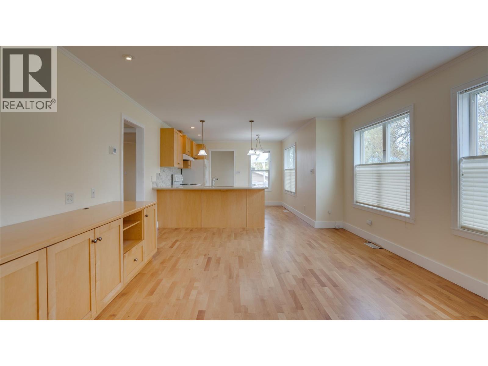 3001 18 Avenue, Vernon, British Columbia  V1T 1C4 - Photo 5 - 10383282