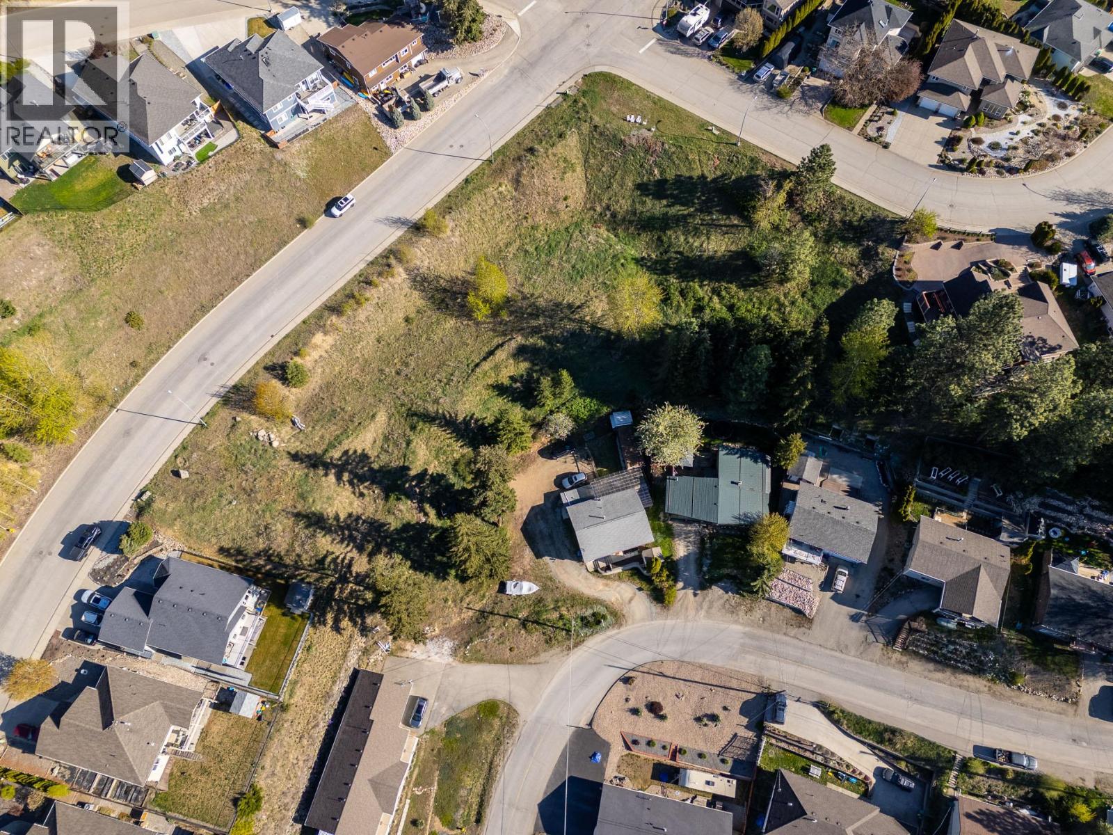 1827 Mountain View Avenue, Lumby, British Columbia  V0E 2G0 - Photo 12 - 10385220