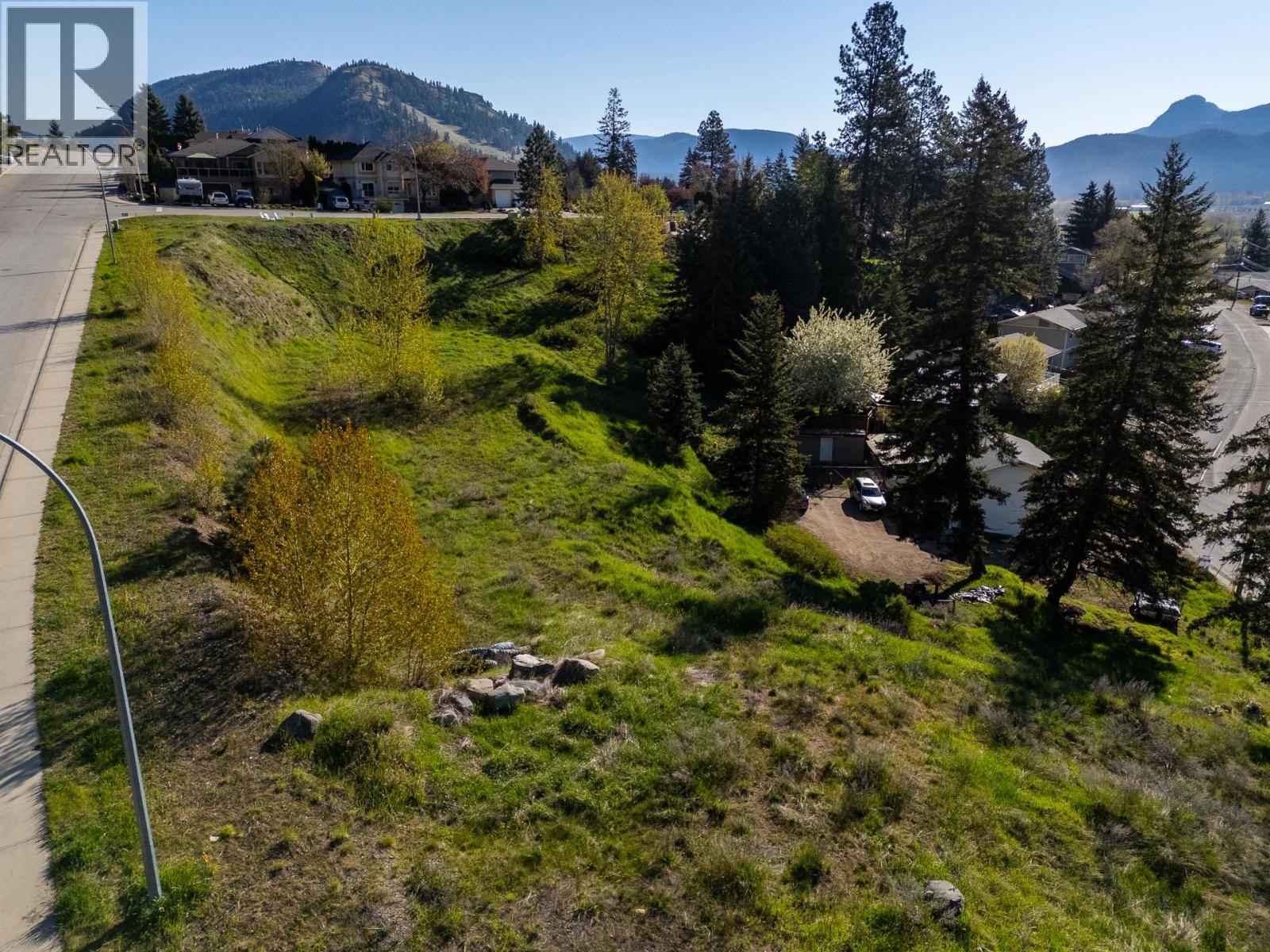 1827 Mountain View Avenue, Lumby, British Columbia  V0E 2G0 - Photo 13 - 10385220