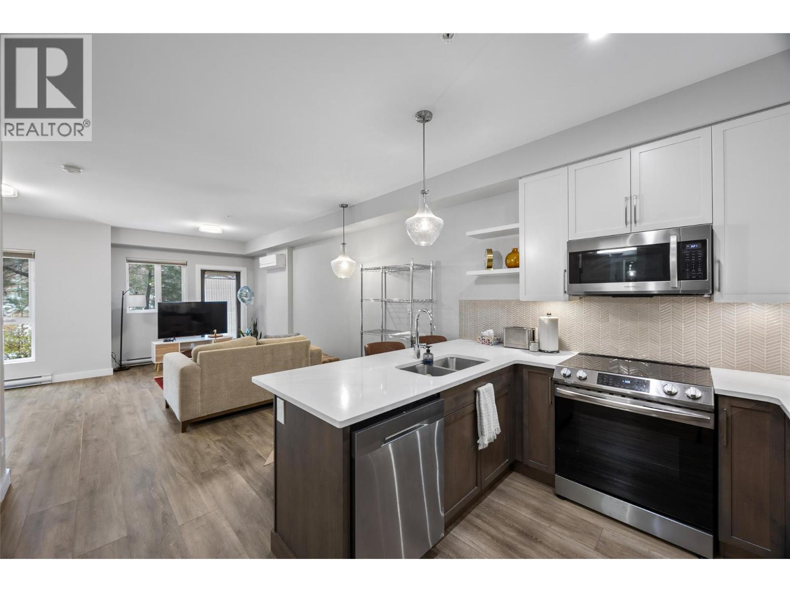 875 University Drive Unit# 105, Kamloops, British Columbia  V2C 0J8 - Photo 2 - 10386028