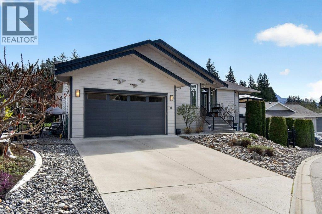 1581 20 Street Ne Unit# 18, Salmon Arm, British Columbia  V1E 0A7 - Photo 4 - 10382999