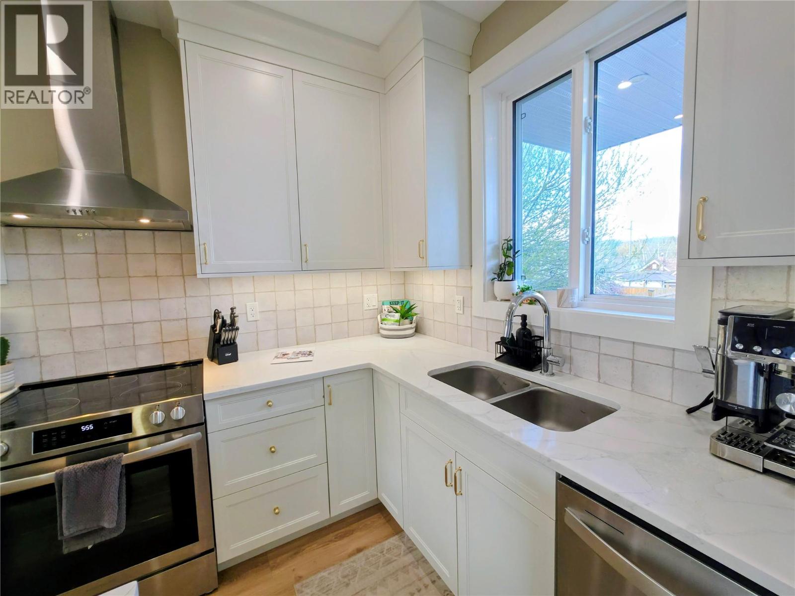 126 13th Avenue S Unit# A & C, Cranbrook, British Columbia  V1C 2V5 - Photo 9 - 10385930