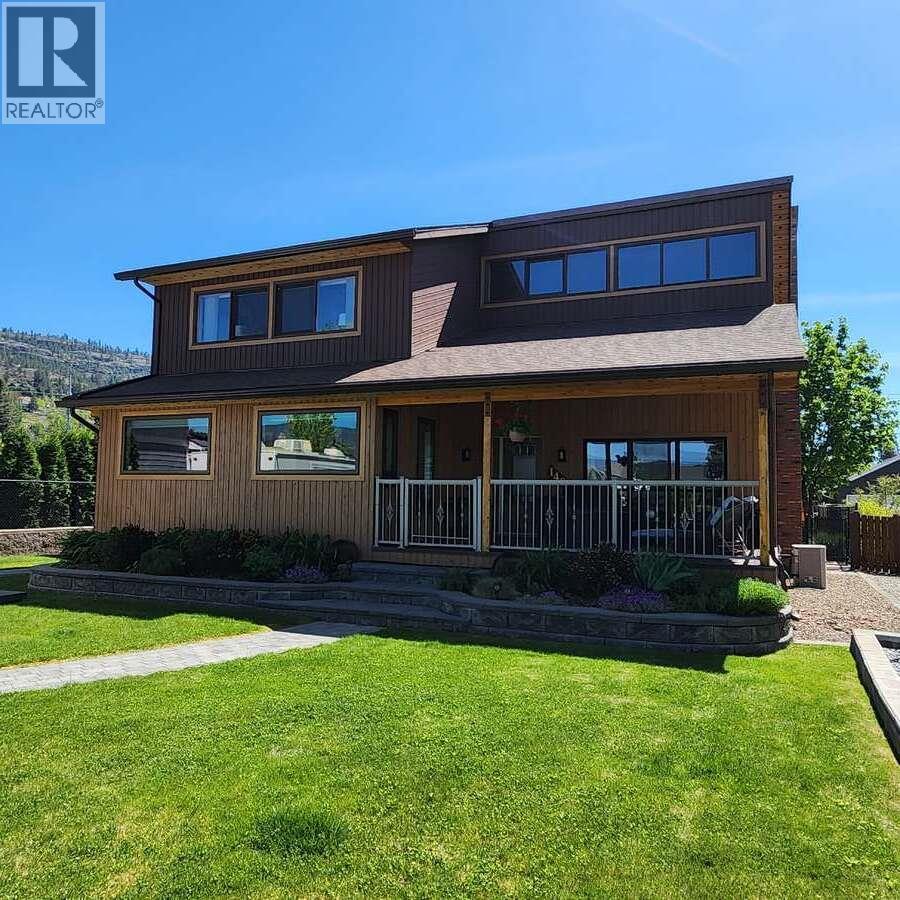 146 Yorkton Avenue, Penticton, British Columbia  V2A 3V2 - Photo 2 - 10386076