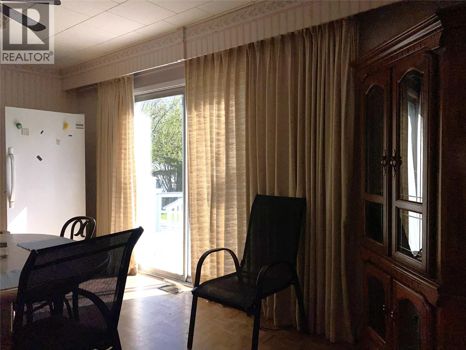 555 Carson Road, Grand Forks, British Columbia  V0H 1H4 - Photo 12 - 10385977