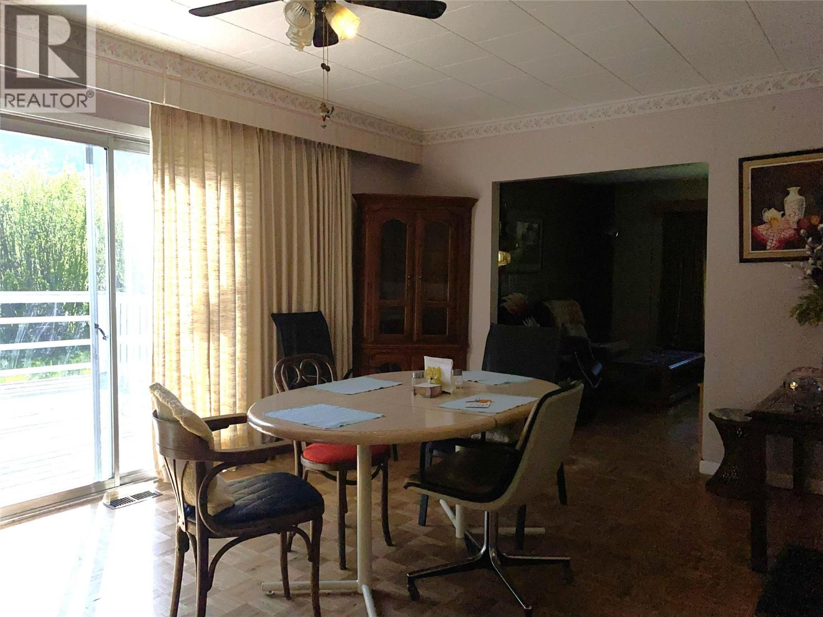 555 Carson Road, Grand Forks, British Columbia  V0H 1H4 - Photo 13 - 10385977