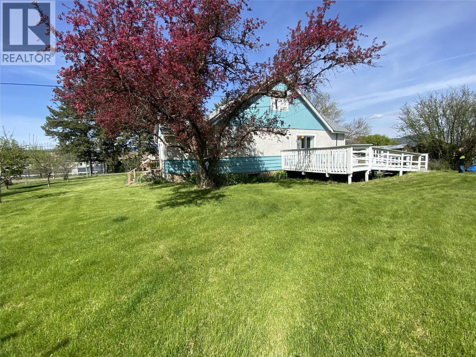 555 Carson Road, Grand Forks, British Columbia  V0H 1H4 - Photo 28 - 10385977