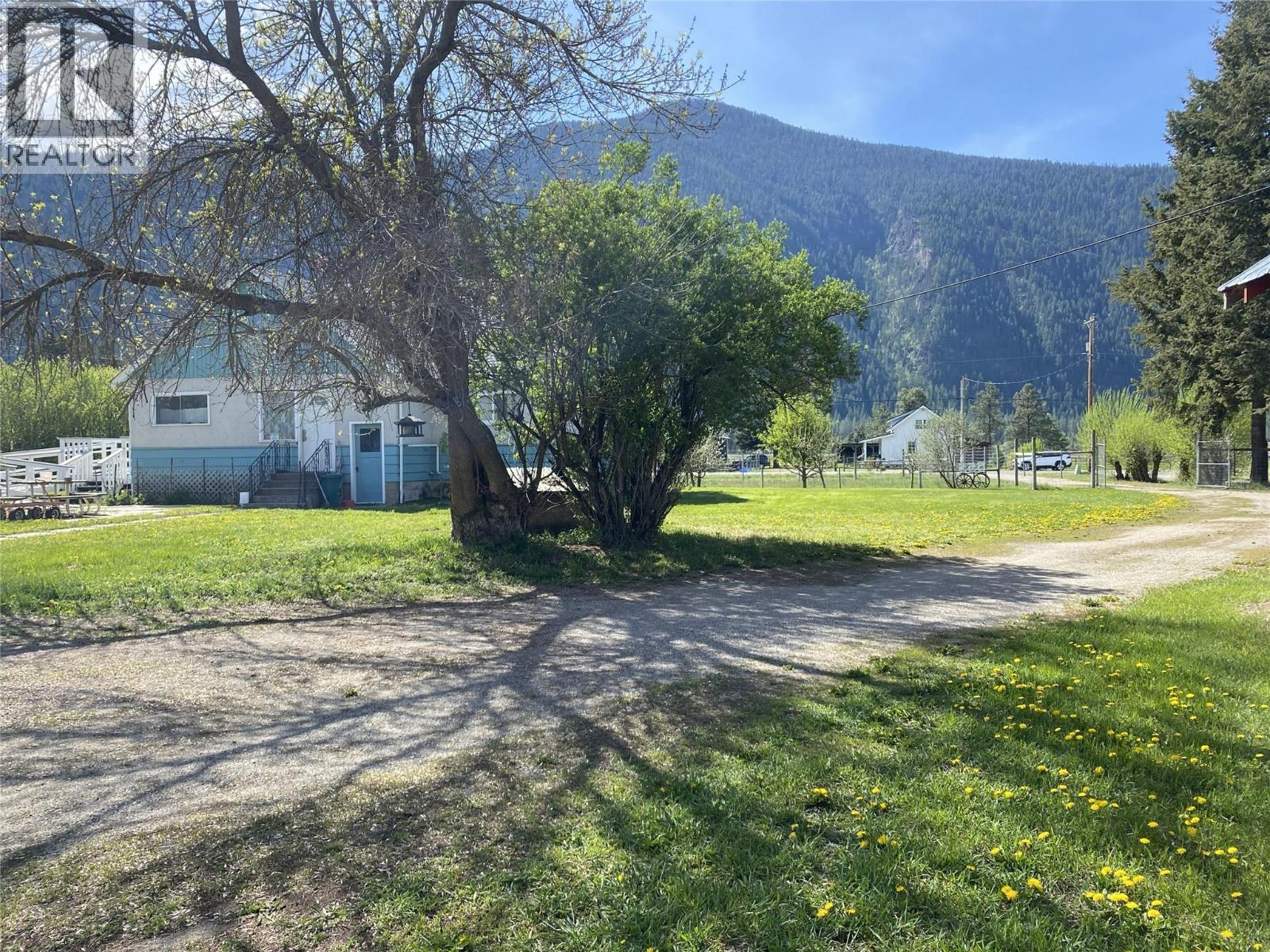 555 Carson Road, Grand Forks, British Columbia  V0H 1H4 - Photo 29 - 10385977