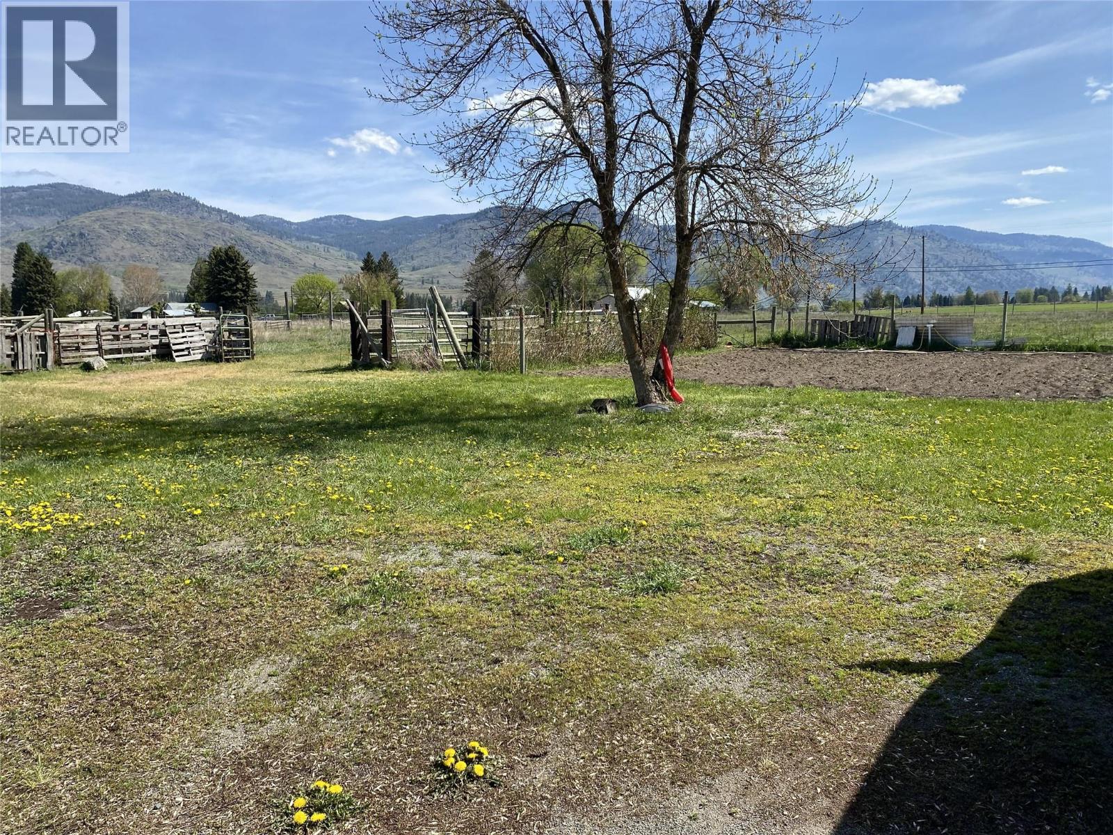 555 Carson Road, Grand Forks, British Columbia  V0H 1H4 - Photo 34 - 10385977