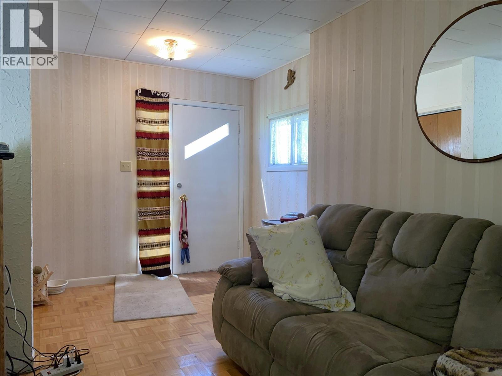 555 Carson Road, Grand Forks, British Columbia  V0H 1H4 - Photo 6 - 10385977