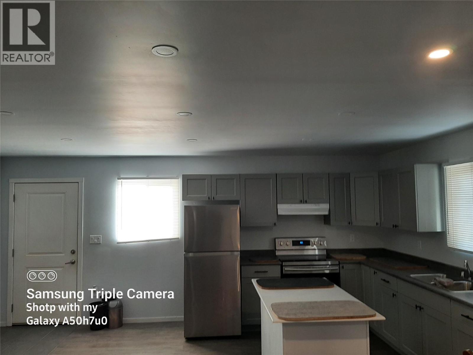 3366 Mciver Road, West Kelowna, British Columbia  V4T 1G7 - Photo 5 - 10385868