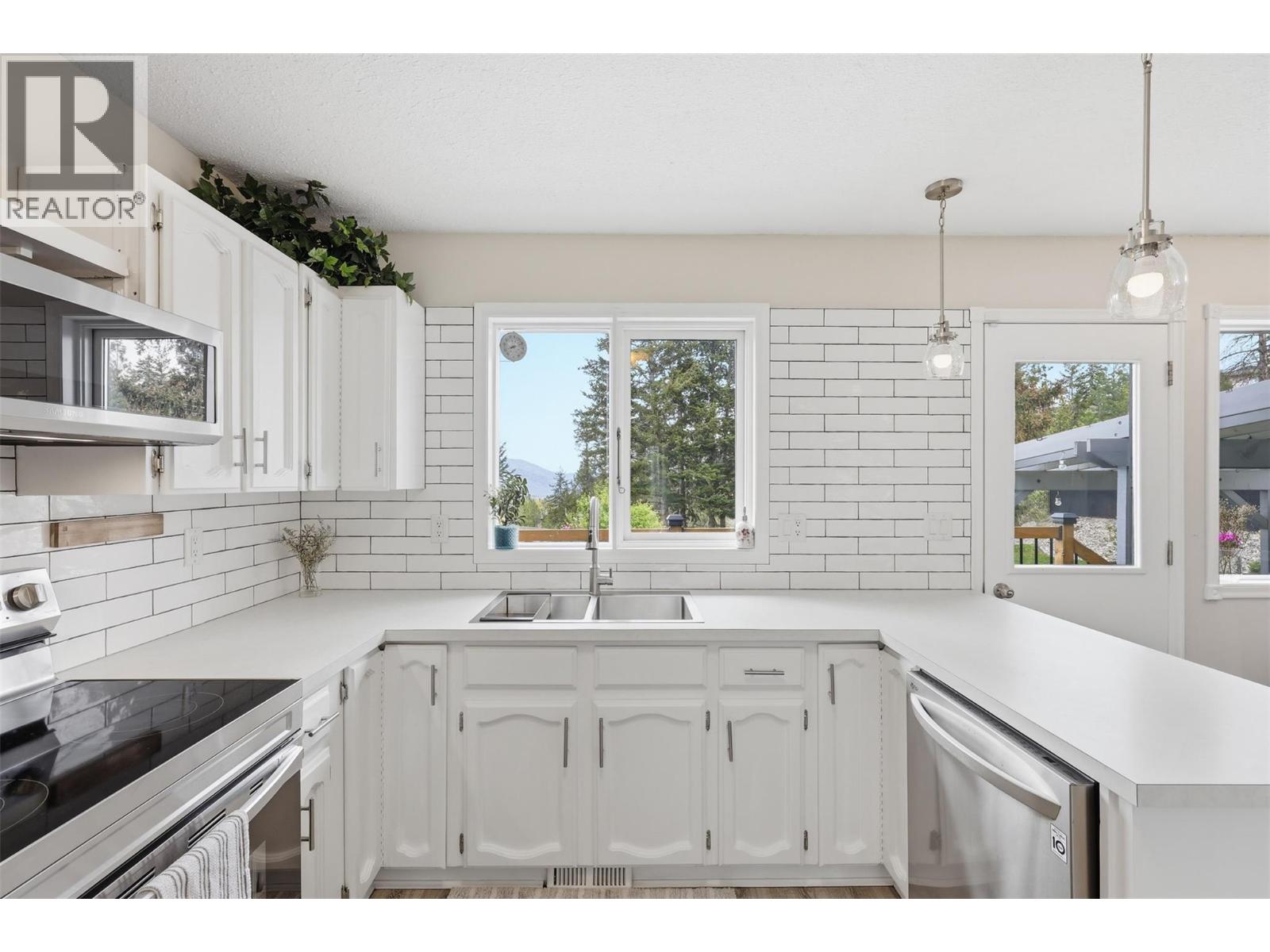 2109 Van Horne Drive, Kamloops, British Columbia  V1S 1G4 - Photo 18 - 10382066