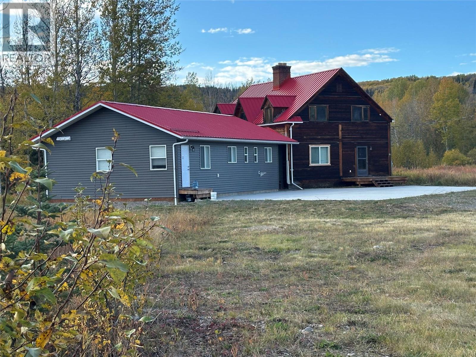 2601 Calliou Road, Chetwynd, British Columbia  V0C 1J0 - Photo 2 - 10386100
