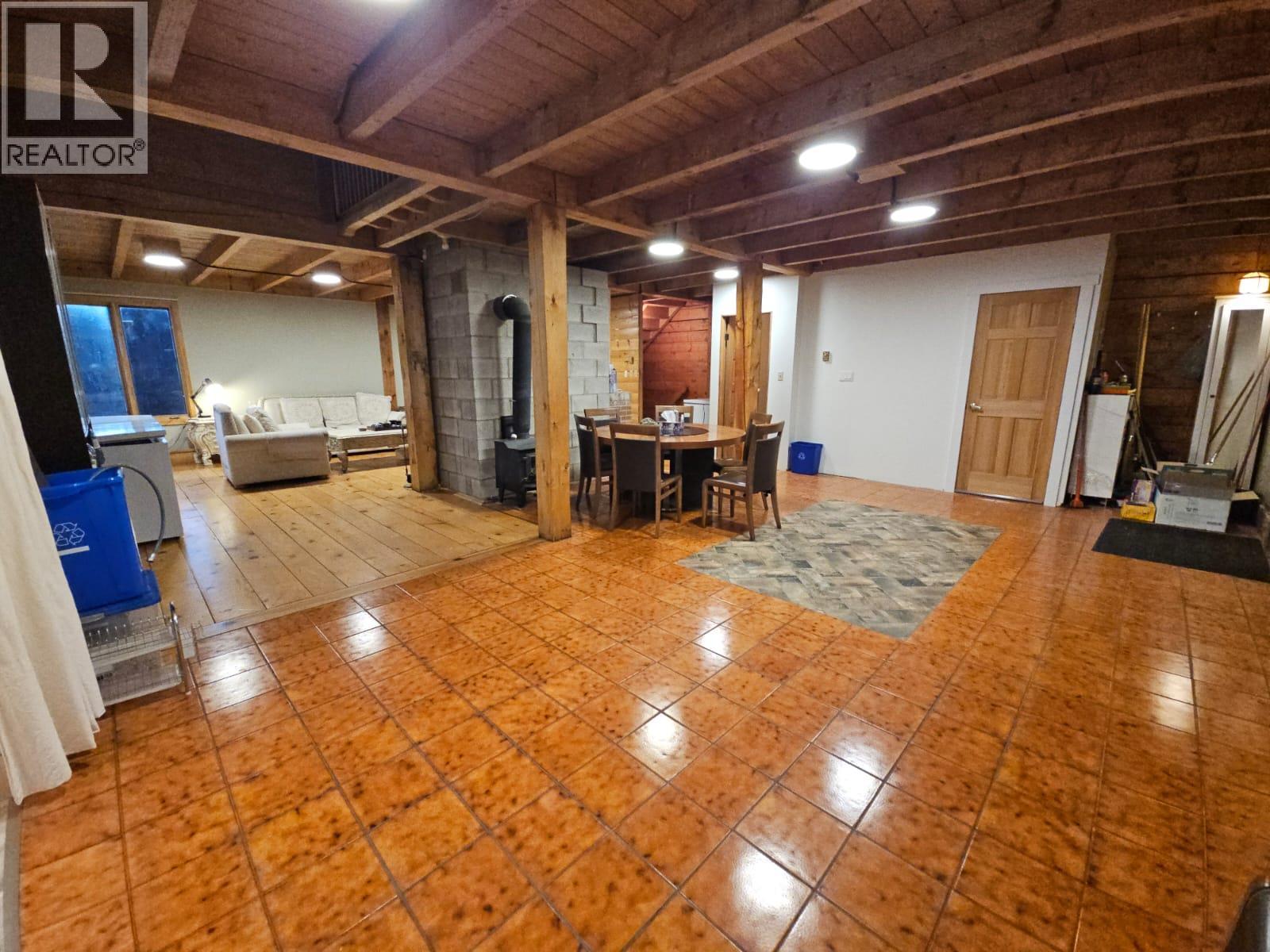 2601 Calliou Road, Chetwynd, British Columbia  V0C 1J0 - Photo 5 - 10386100